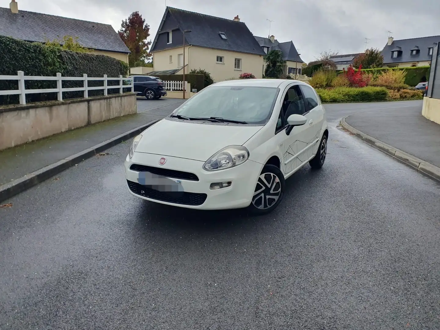 Fiat Punto TD - 70 STILE Blanc - 1