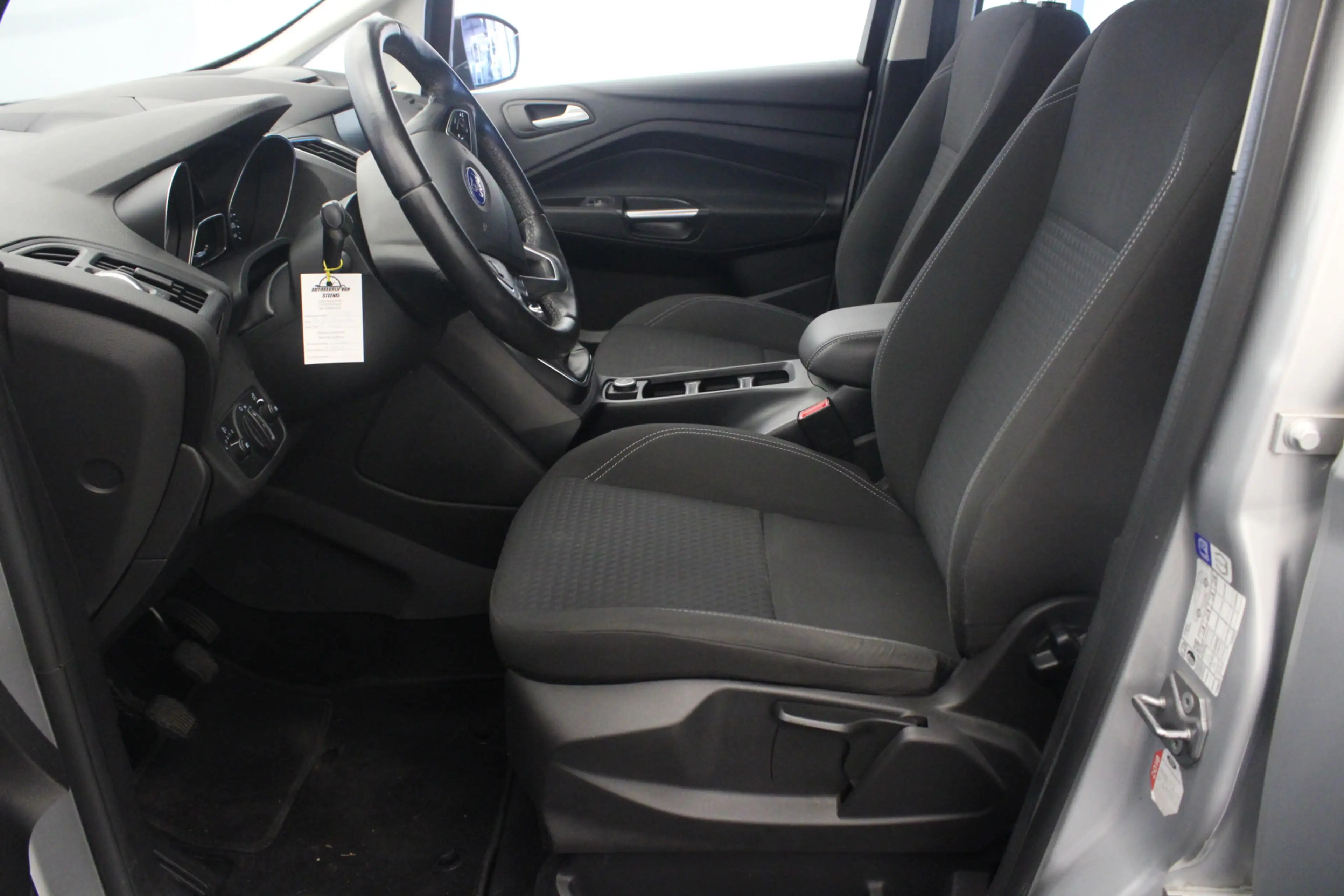 Ford C-Max 1.0 Trend — photo 13