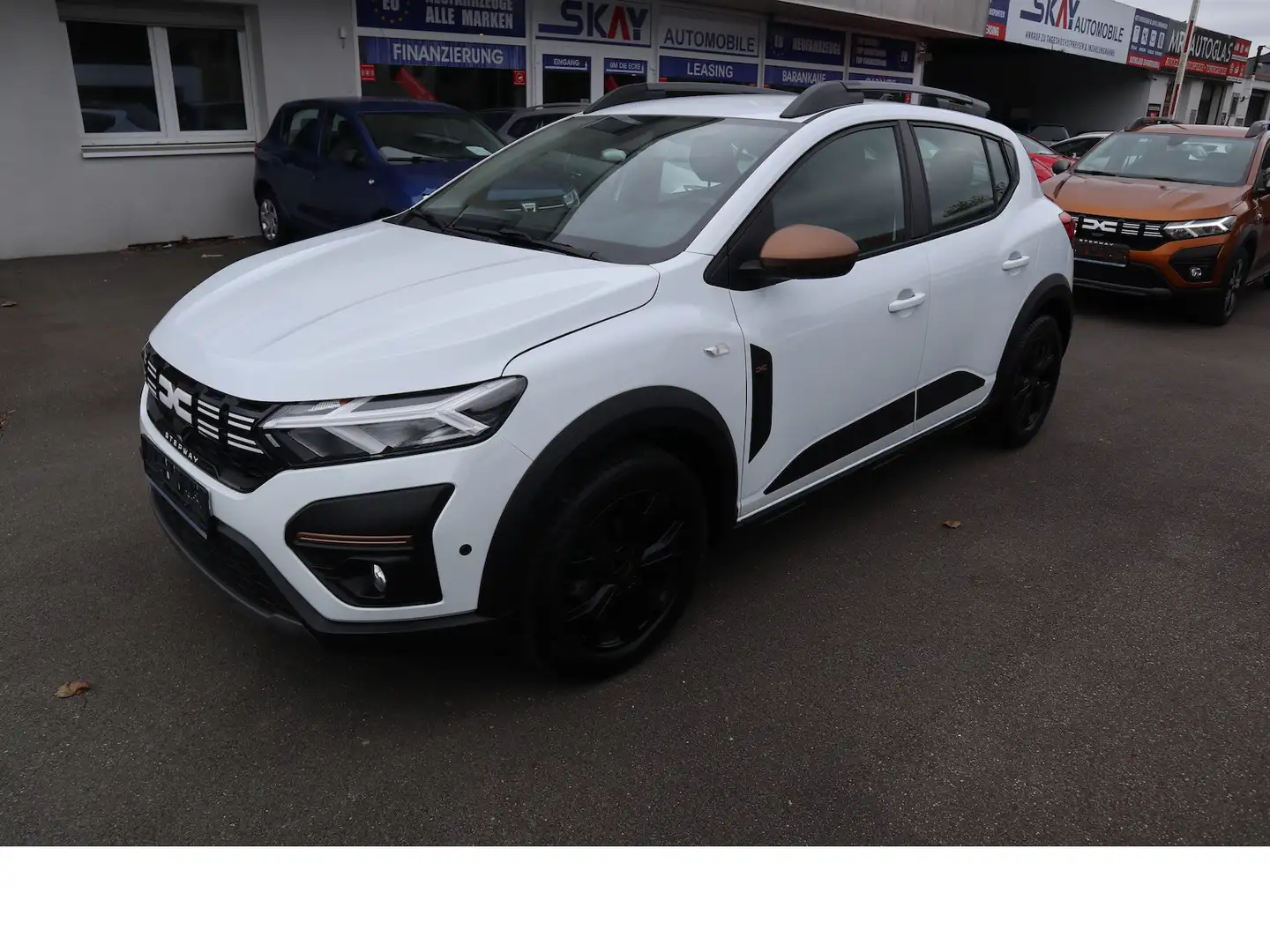 Dacia Sandero Stepway Extreme+ 1hd Navi Scheckheft Weiß - 1