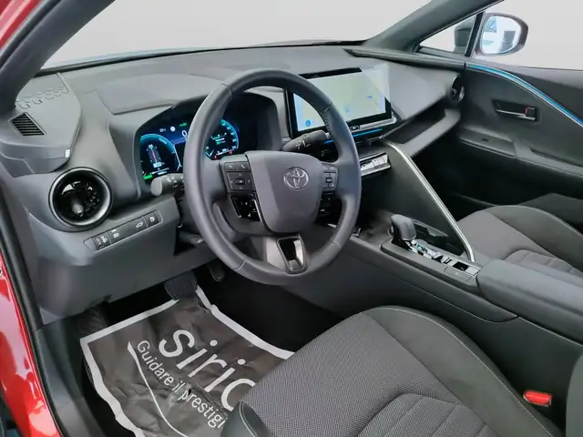 Toyota C-HR view 15