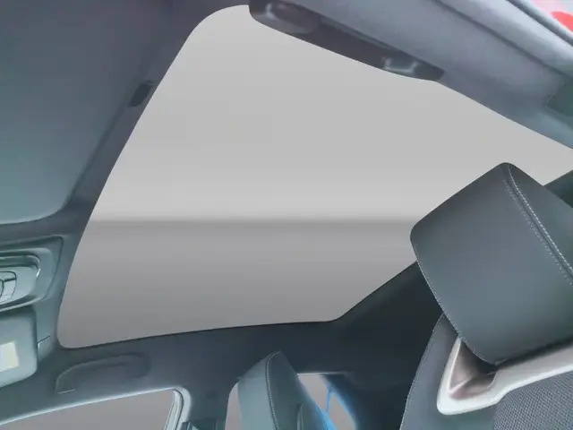 Toyota C-HR view 11