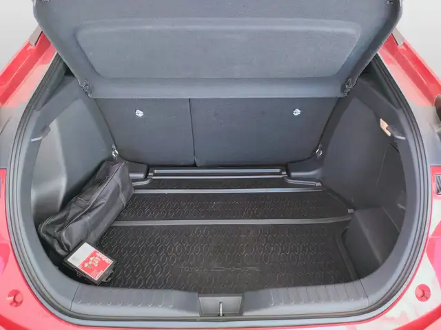 Toyota C-HR view 9