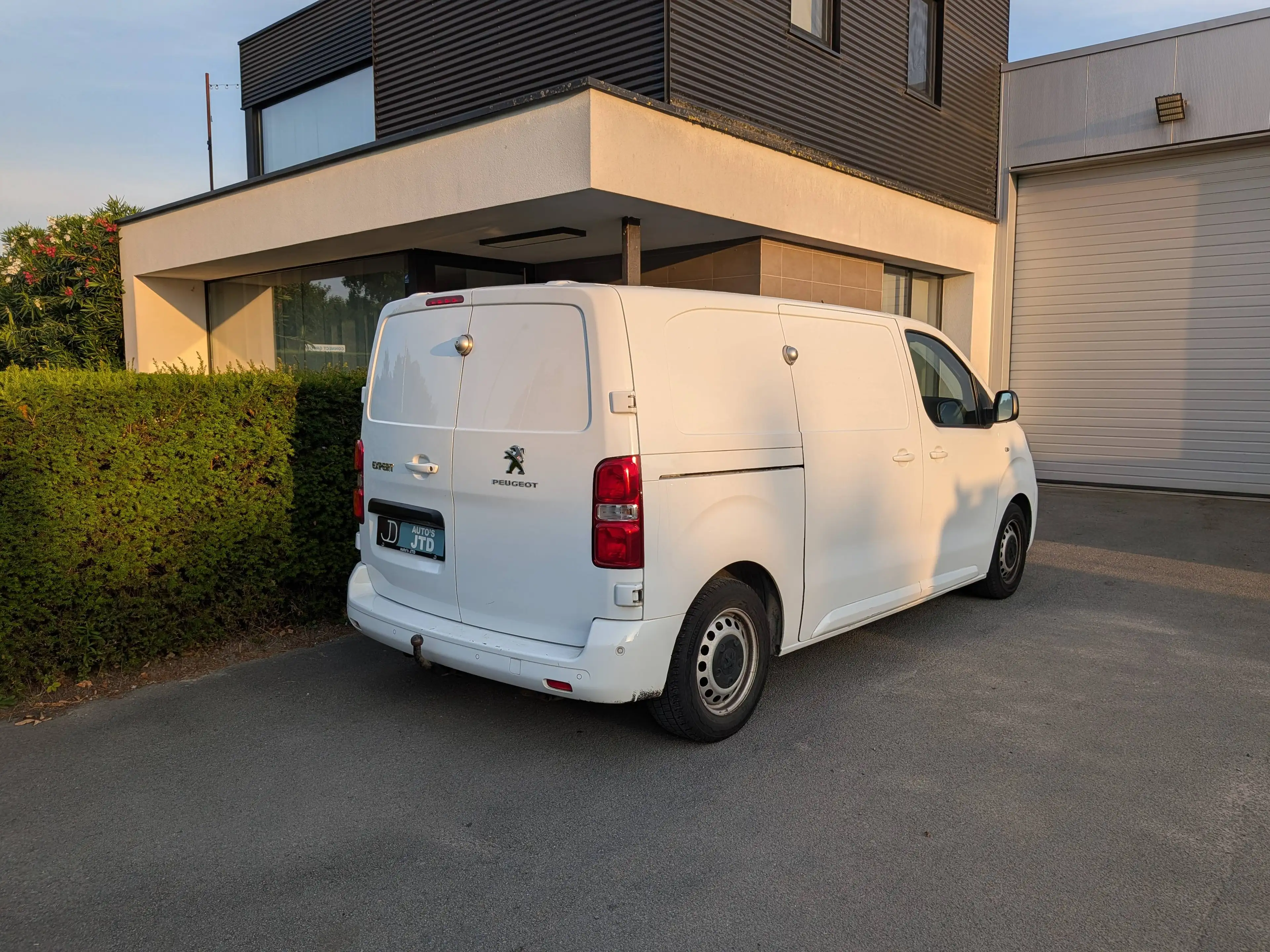 Peugeot Expert 2.0 BlueHDi L2 St. Premium S/S (EU6.3) — photo 4