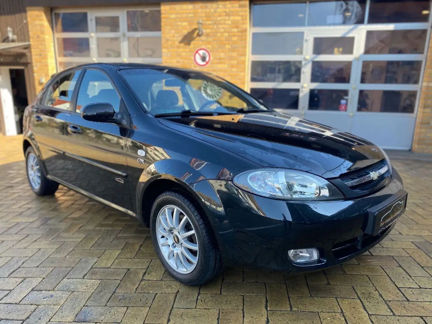 Chevrolet Lacetti 1.8 Edition Automatik Klima etc. Schwarz - 1