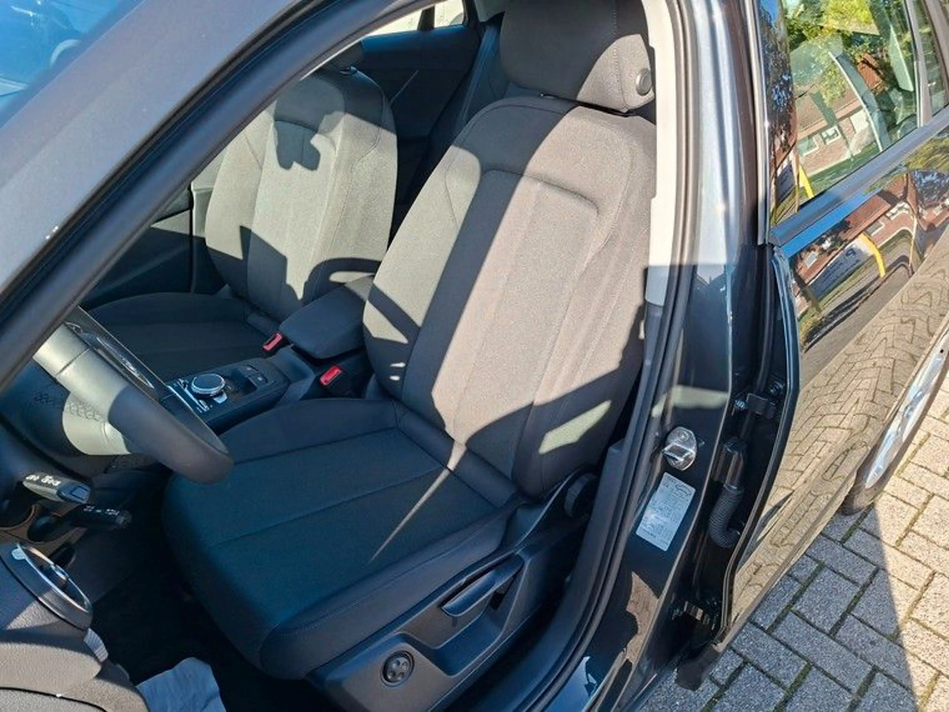 Audi Q2 1,,5TFSI 35 advanced DSG*AHK*MatrixLED*Kamera — photo 10