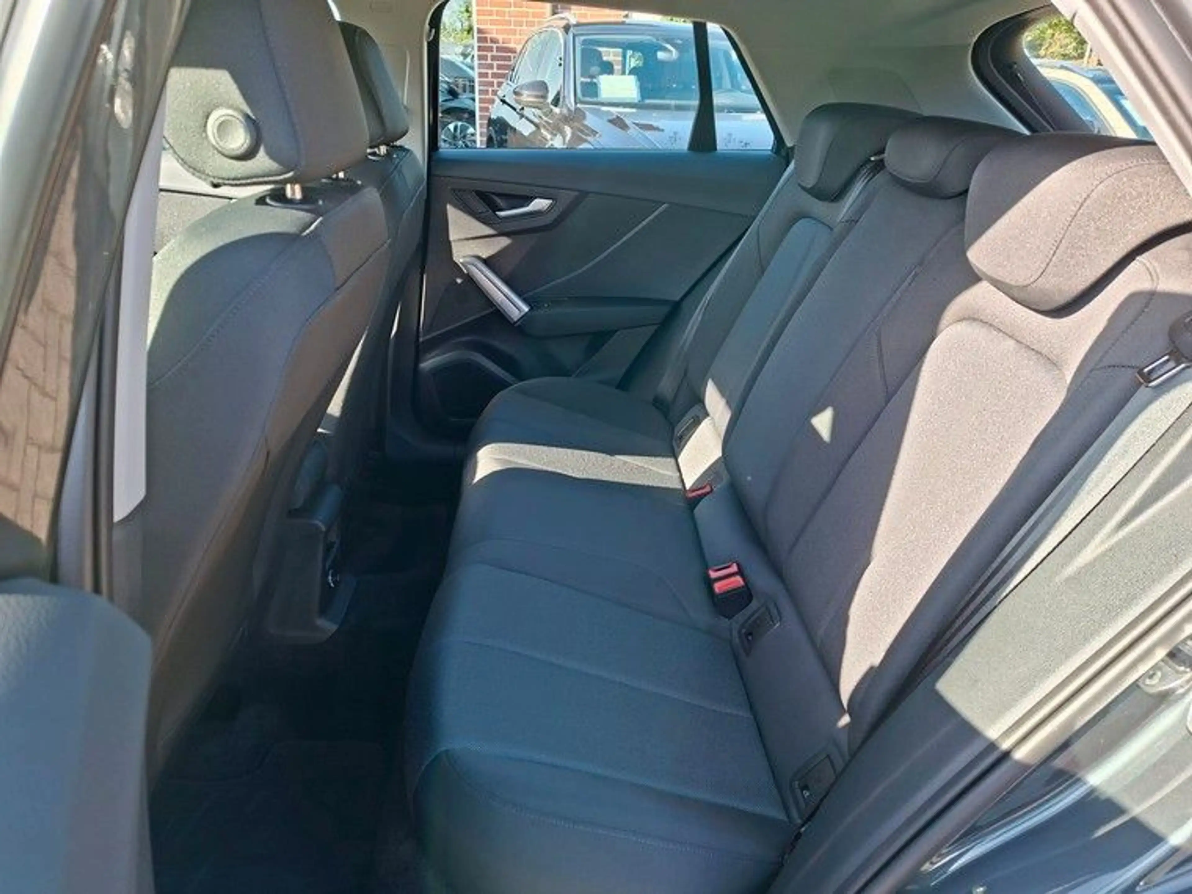 Audi Q2 1,,5TFSI 35 advanced DSG*AHK*MatrixLED*Kamera — photo 11