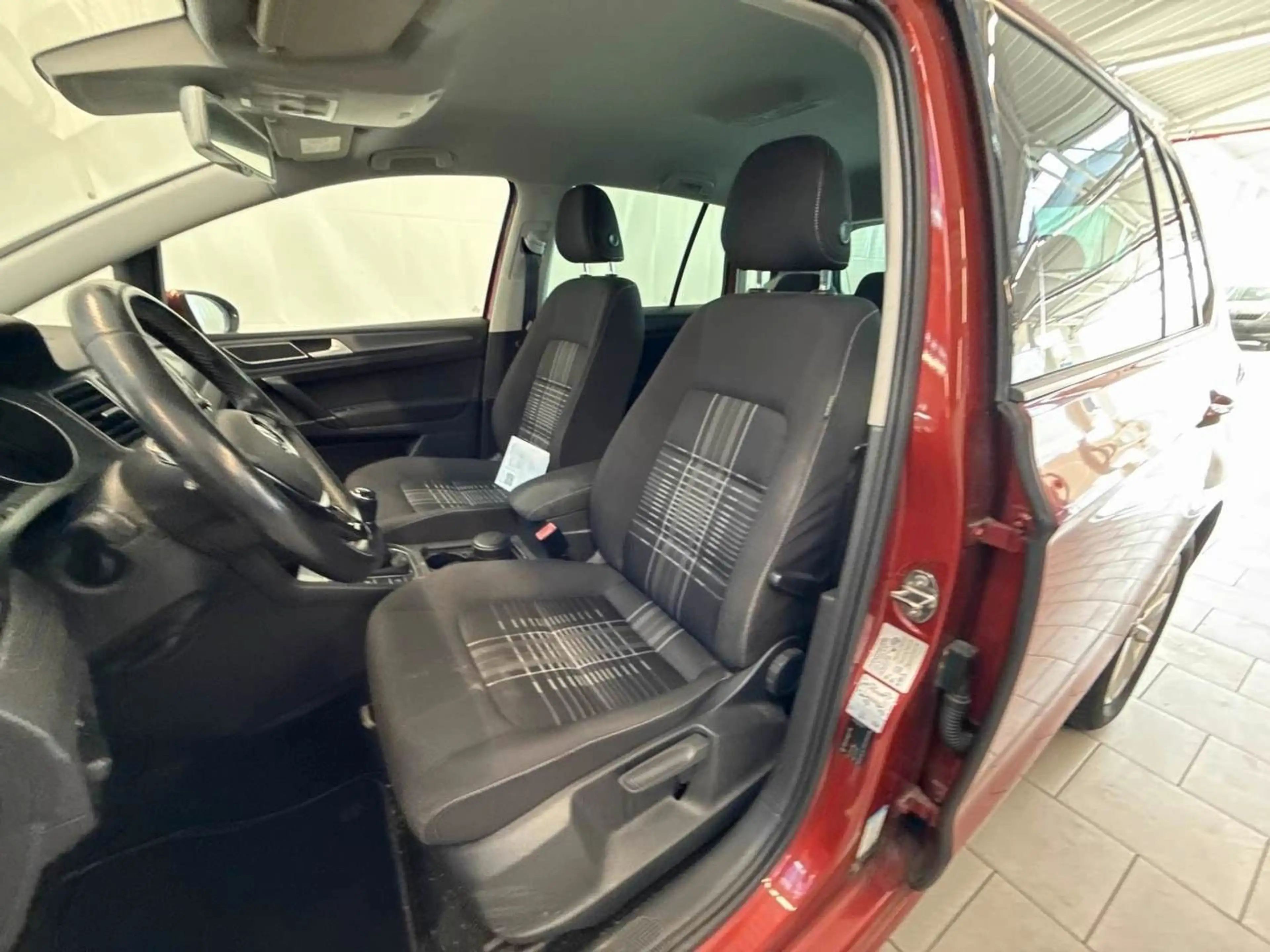 Volkswagen Golf Sportsvan 2.0 TDI Lounge/NAVI/SHZ/KLIMA-AUT — photo 9