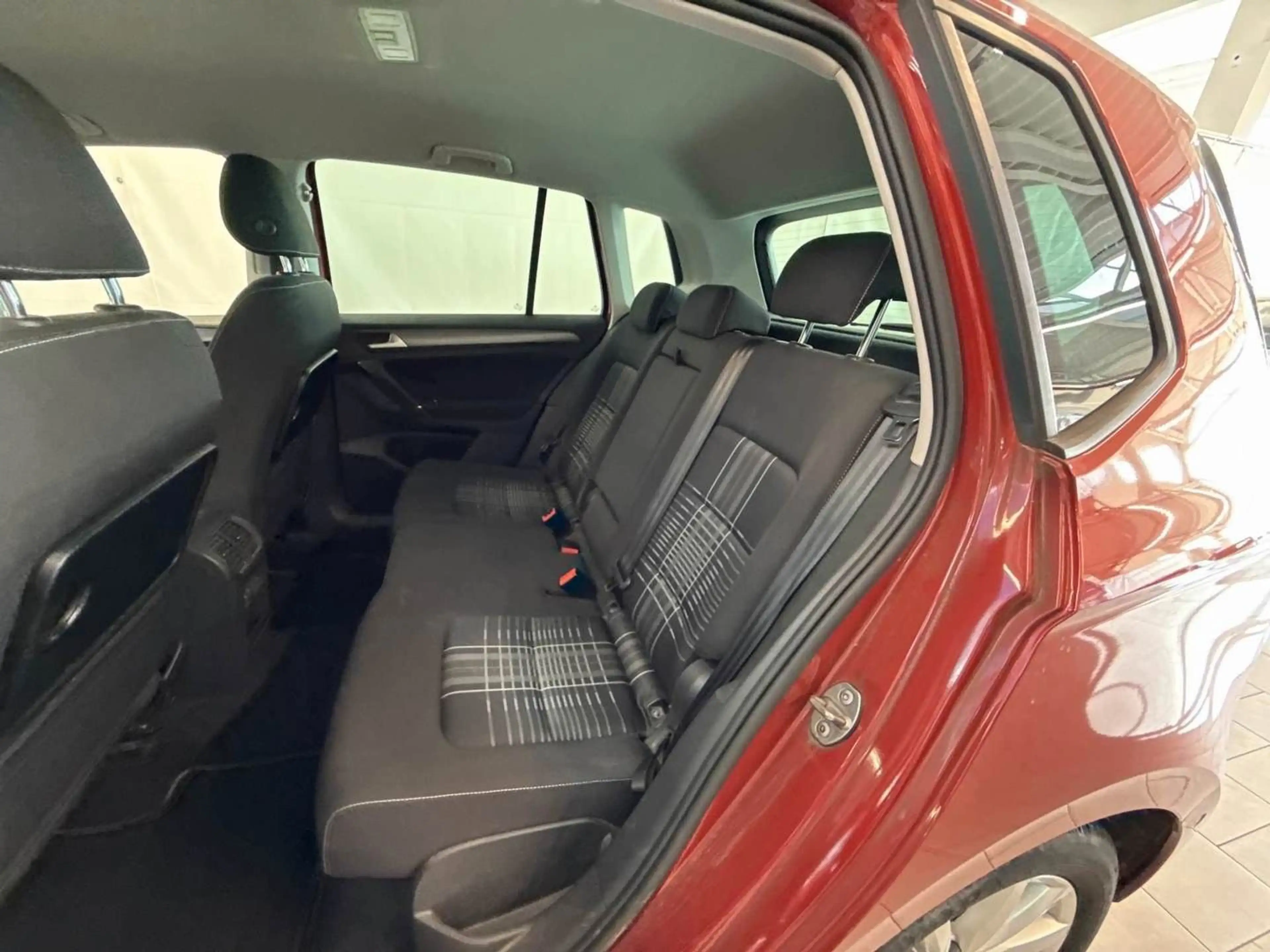 Volkswagen Golf Sportsvan 2.0 TDI Lounge/NAVI/SHZ/KLIMA-AUT — photo 10