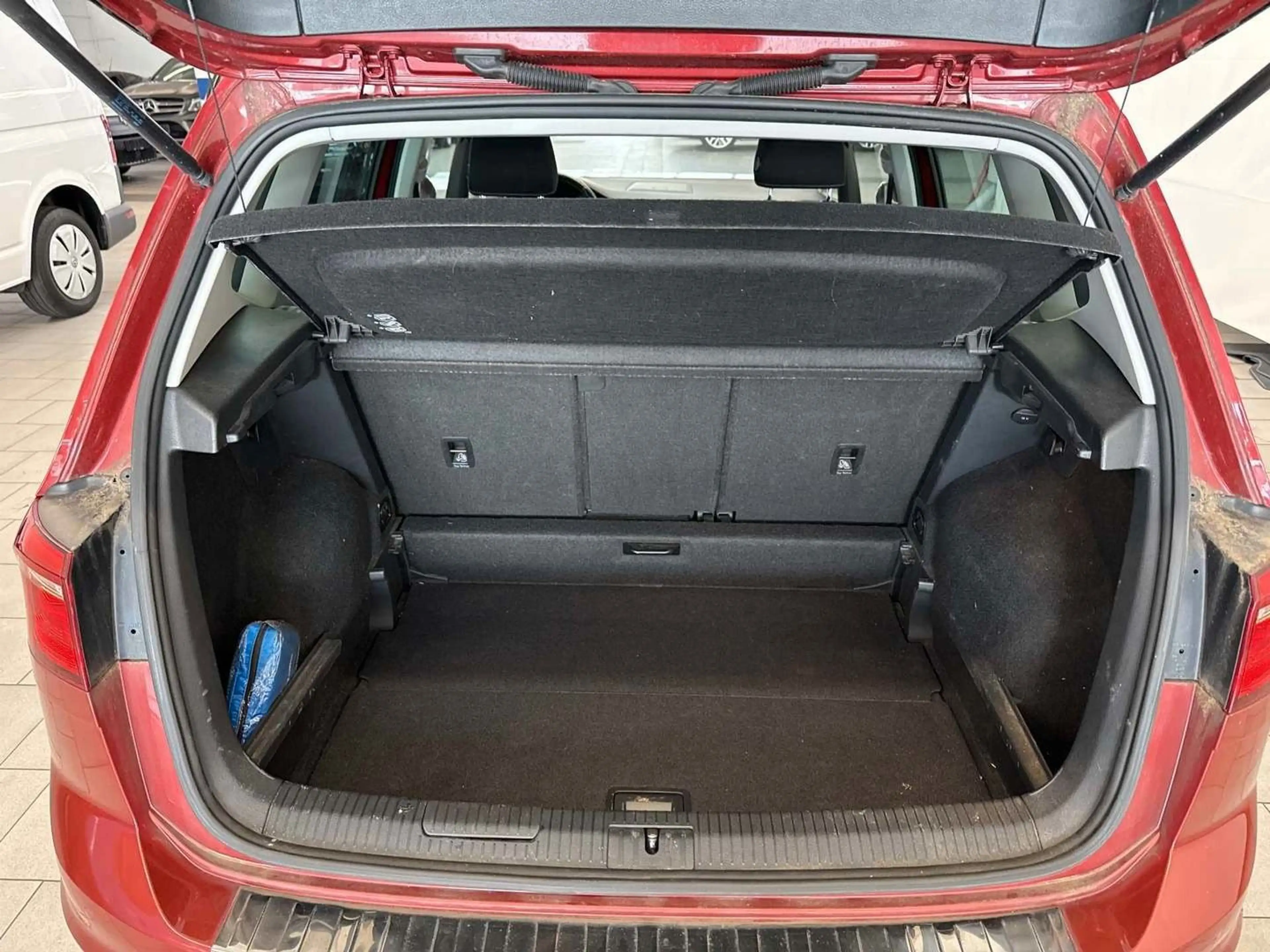 Volkswagen Golf Sportsvan 2.0 TDI Lounge/NAVI/SHZ/KLIMA-AUT — photo 6