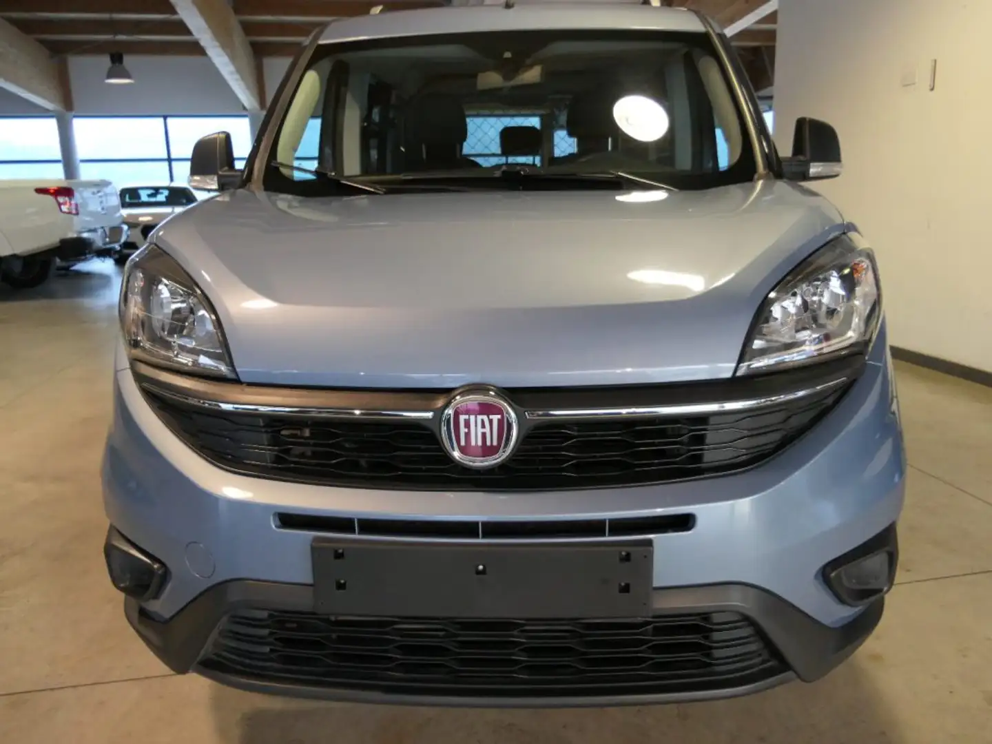 Fiat Doblo Doblò 1.4 T-Jet 16V Easy 5P. Blau - 2