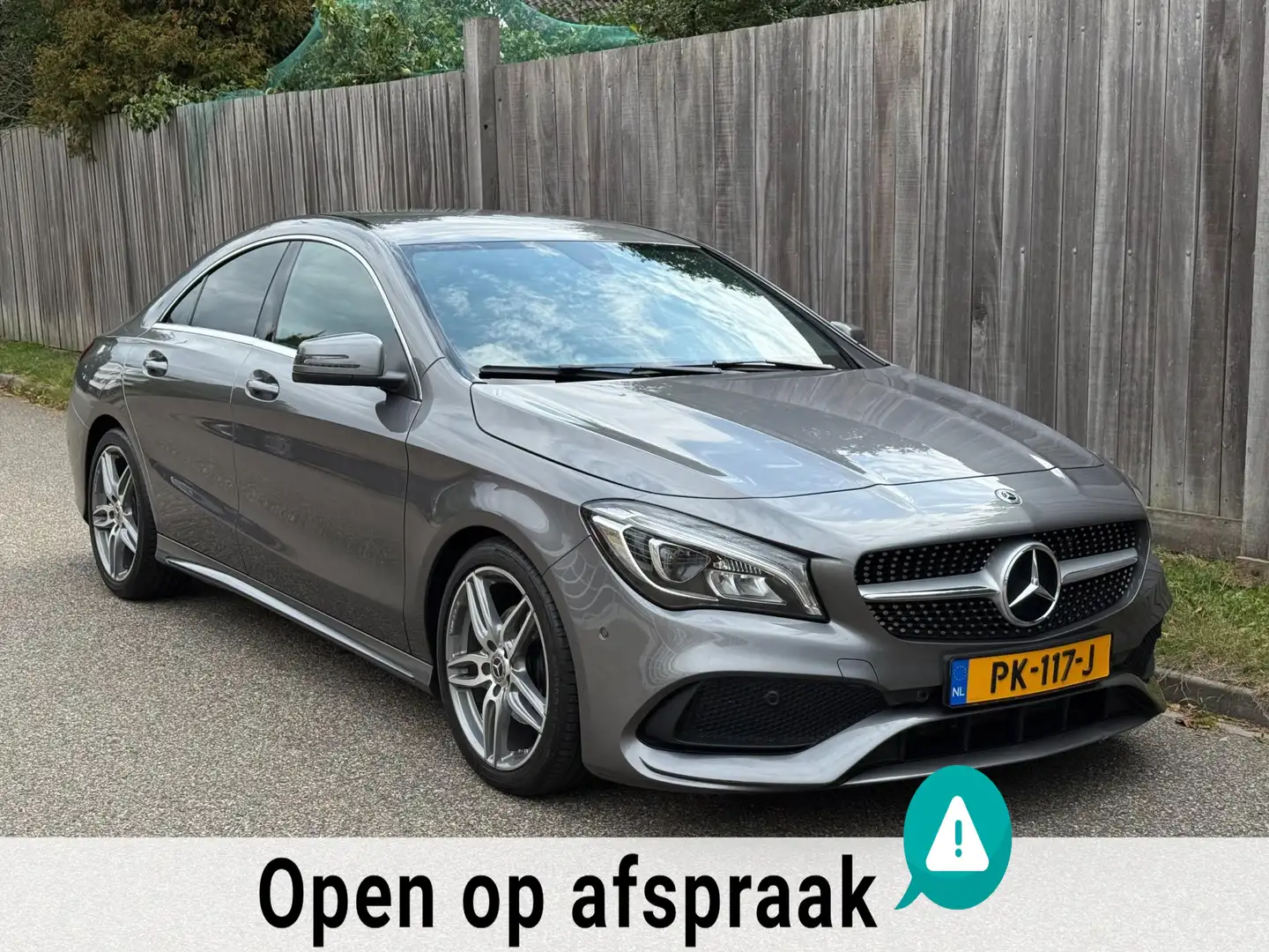 Mercedes-Benz CLA 180 AMG-Line Automaat Camera NAP! Gris - 2