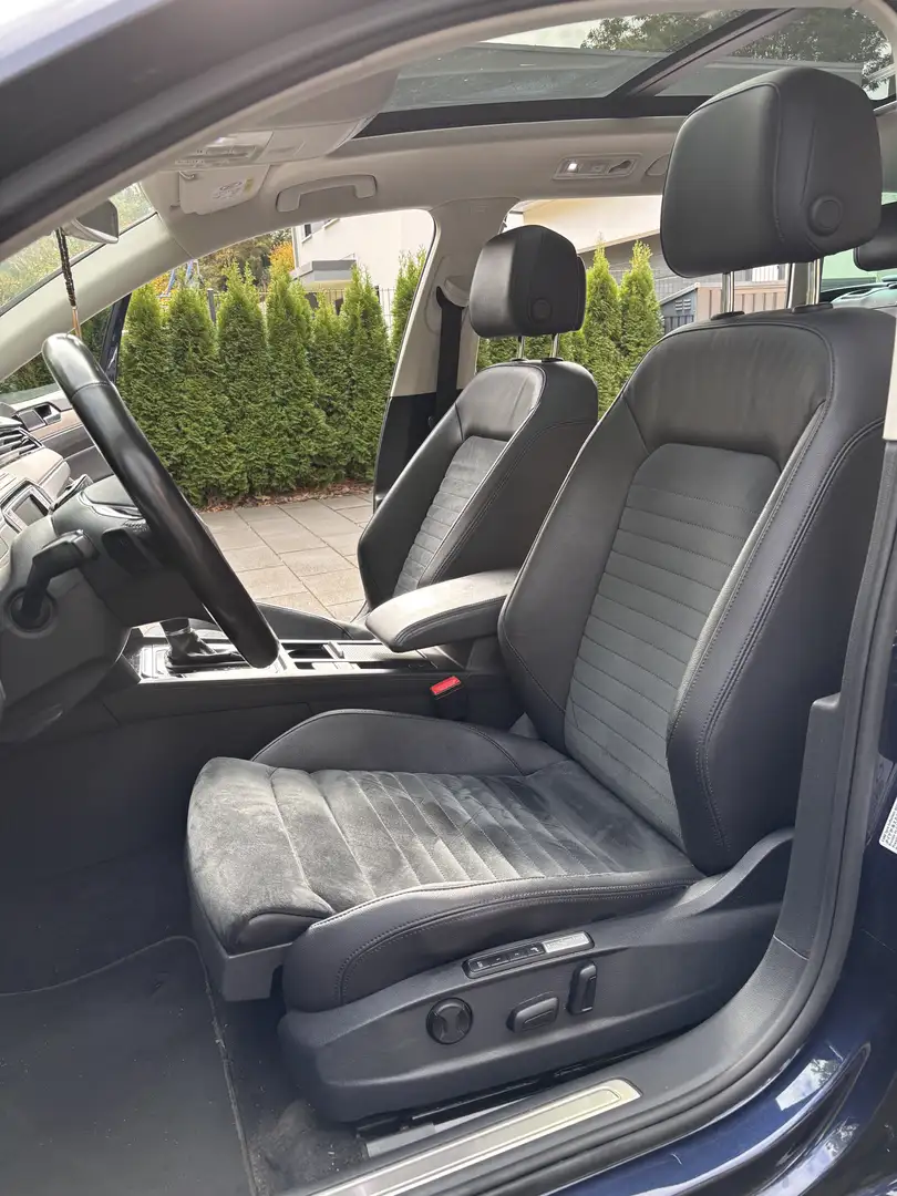 Volkswagen Passat Variant 2.0 TDI DSG 190PS Highline Blau - 2