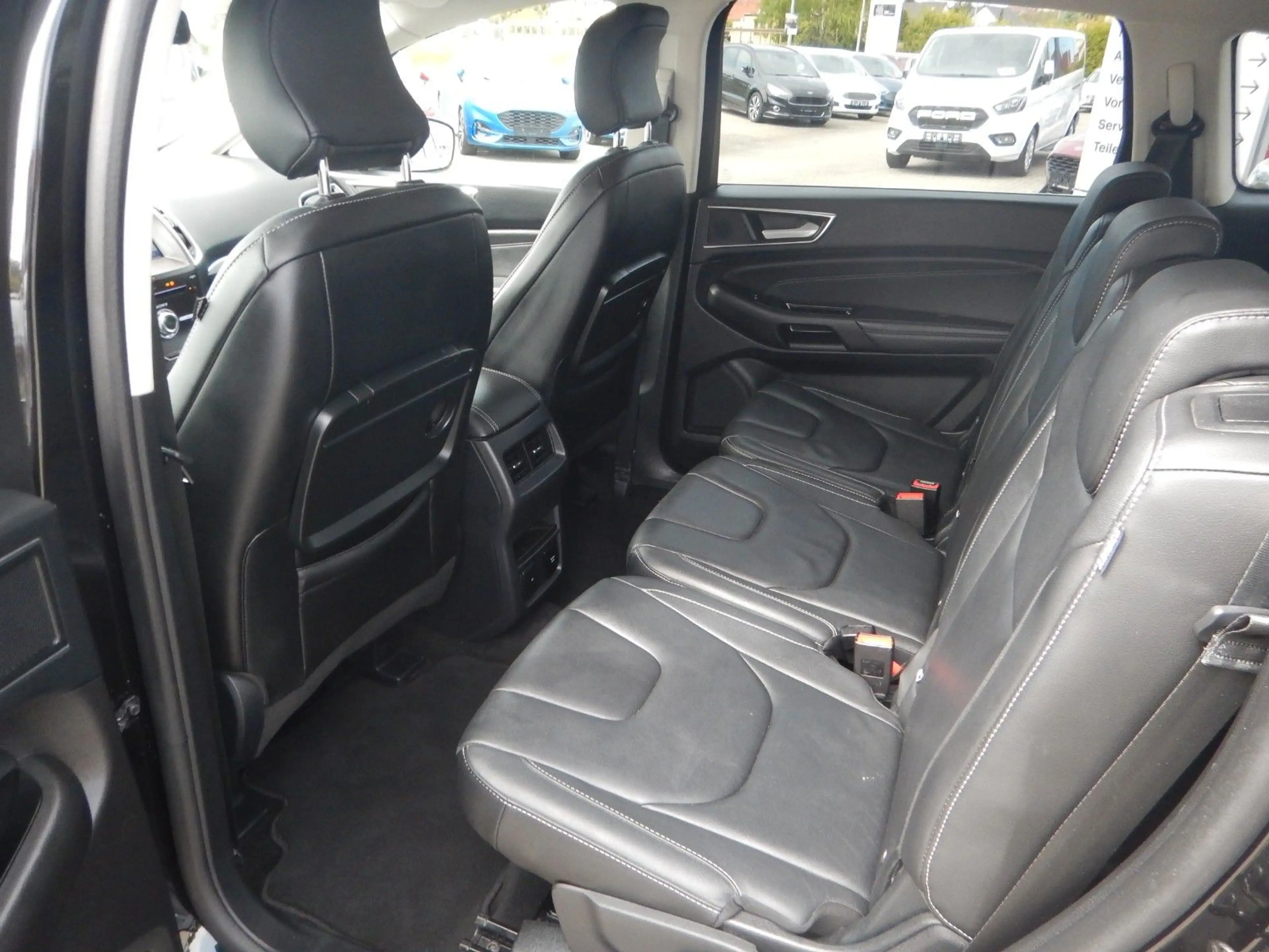Ford S-Max S-MAX Titanium — photo 9