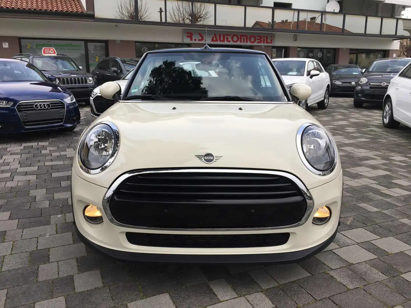 MINI Cooper D Cabrio Mini 1.5 116CV #NEOPATENTATI Beige - 2