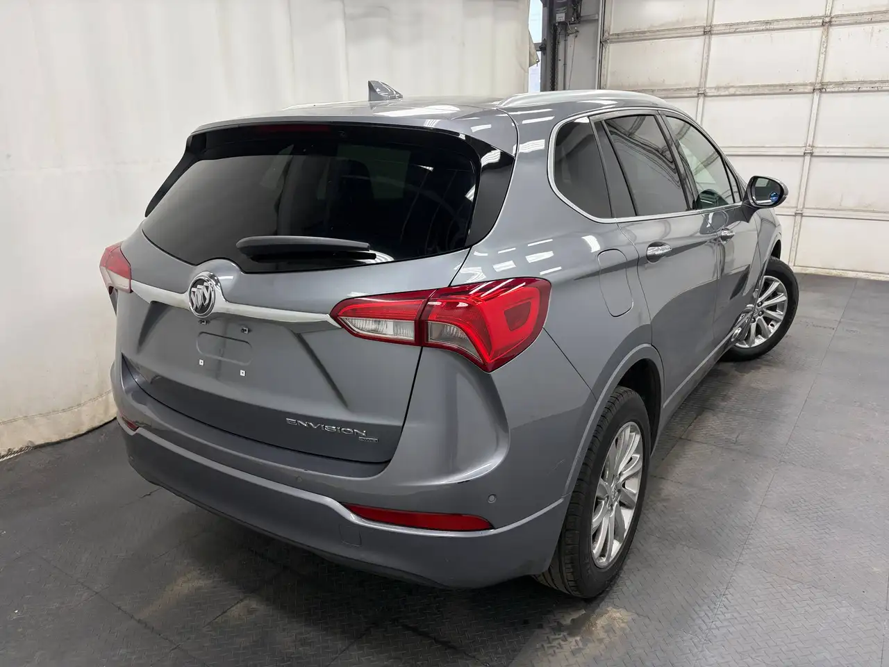 Buick Envision photo Buick Envision