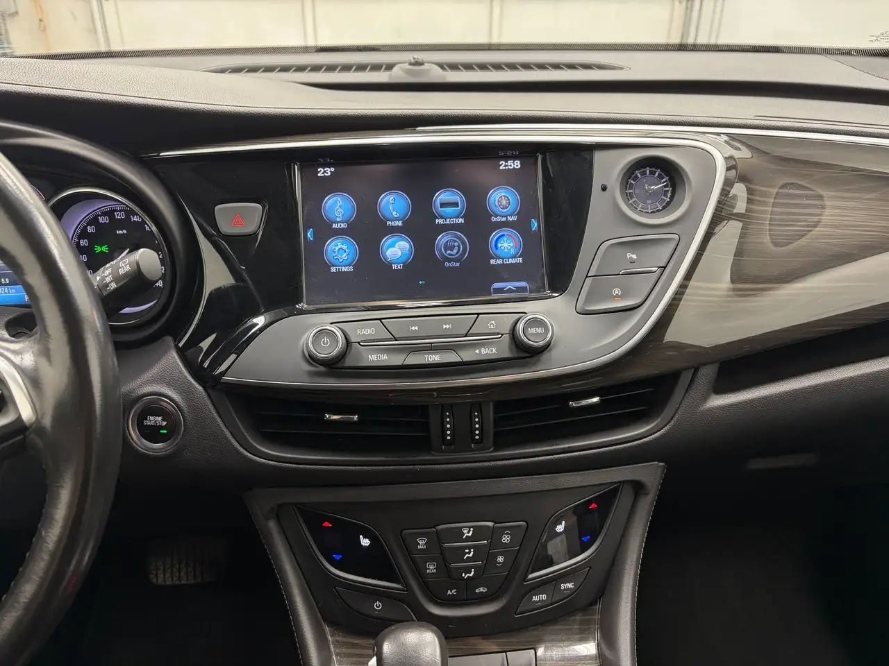 Buick Envision photo Buick Envision