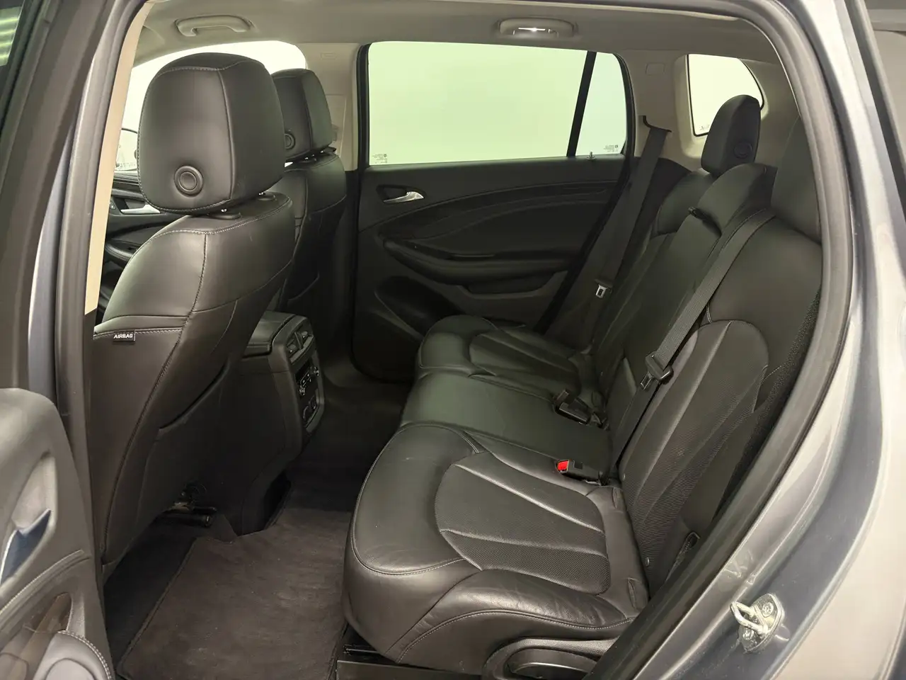 Buick Envision photo Buick Envision