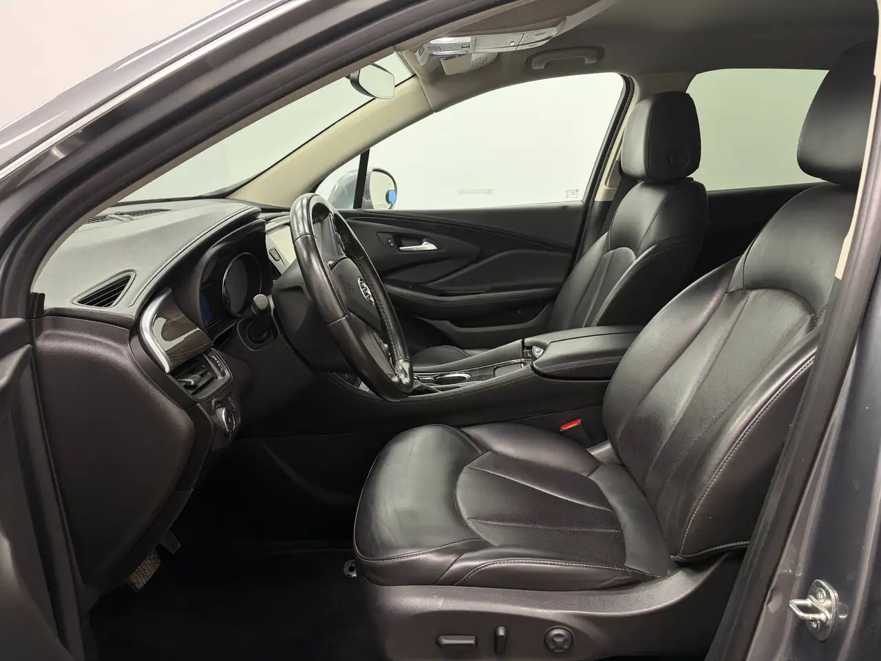 Buick Envision photo Buick Envision