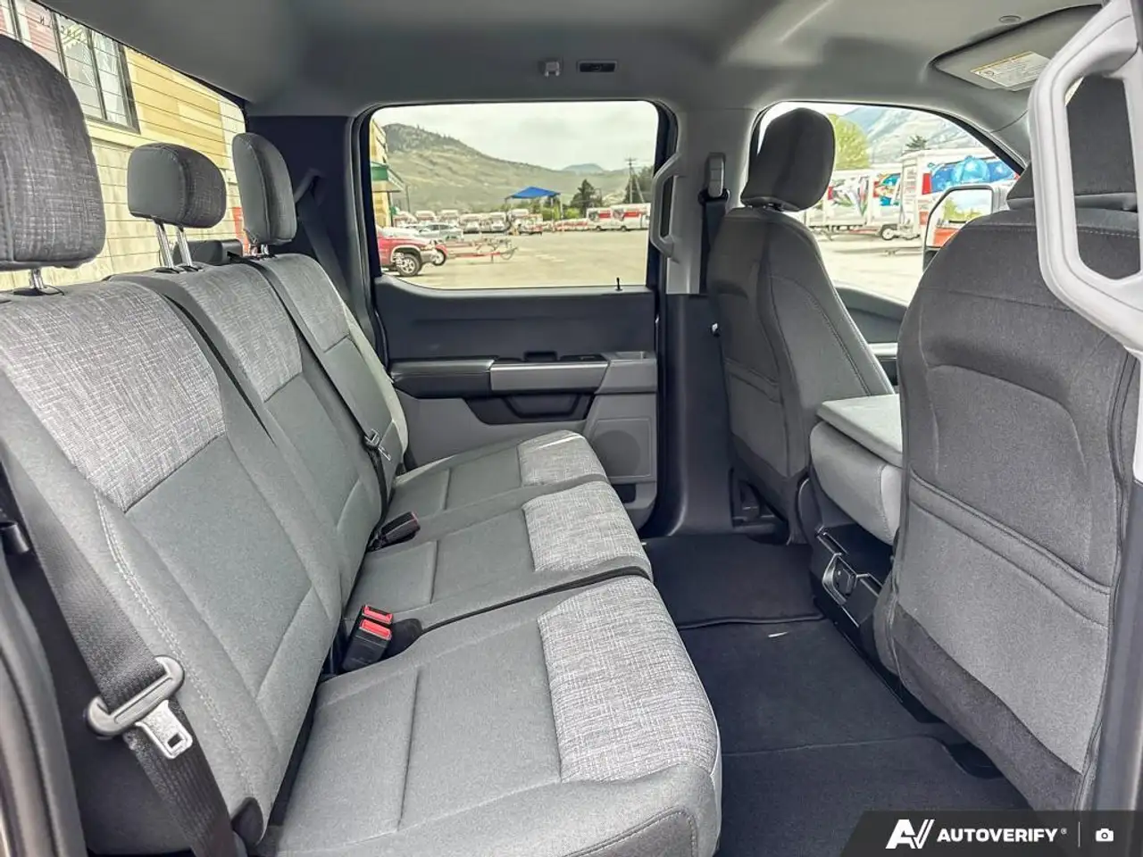 Ford F 350 снимка Ford F 350