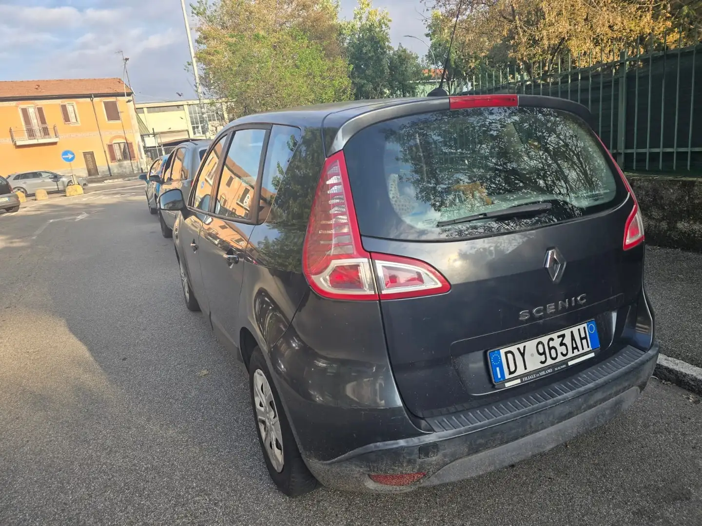 Renault Scenic 1.6 16v Dynamique - 1