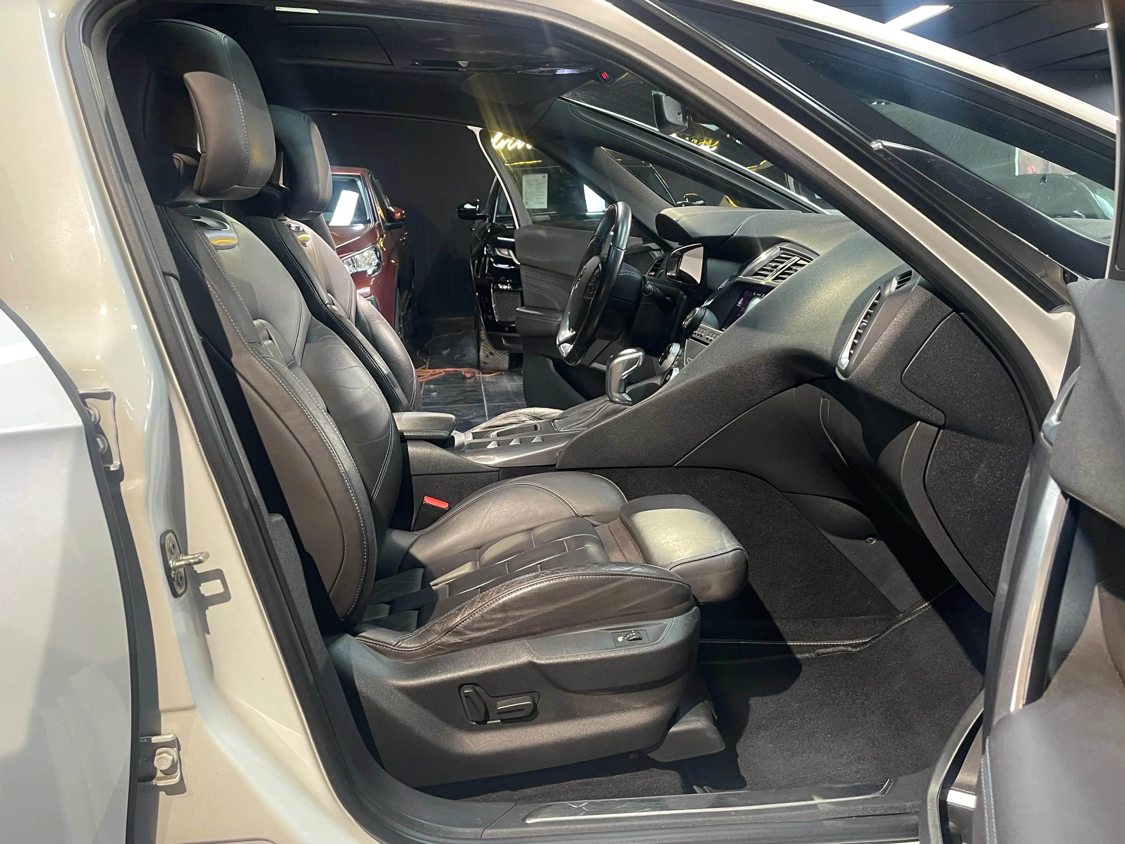 DS Automobiles DS 5 1.6 THP Sport*BOITE AUTO*FULL*1ER MAIN*GARANTIE 1AN — photo 12
