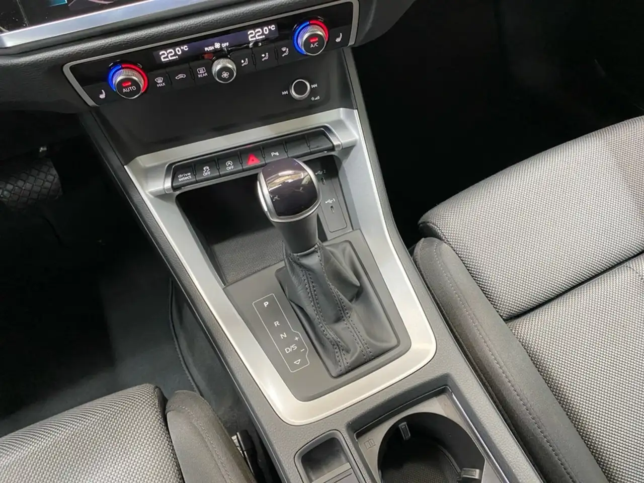 Audi Q3 Sportback 35 TDI quattro S line AHK+ACC+RFK+ 11