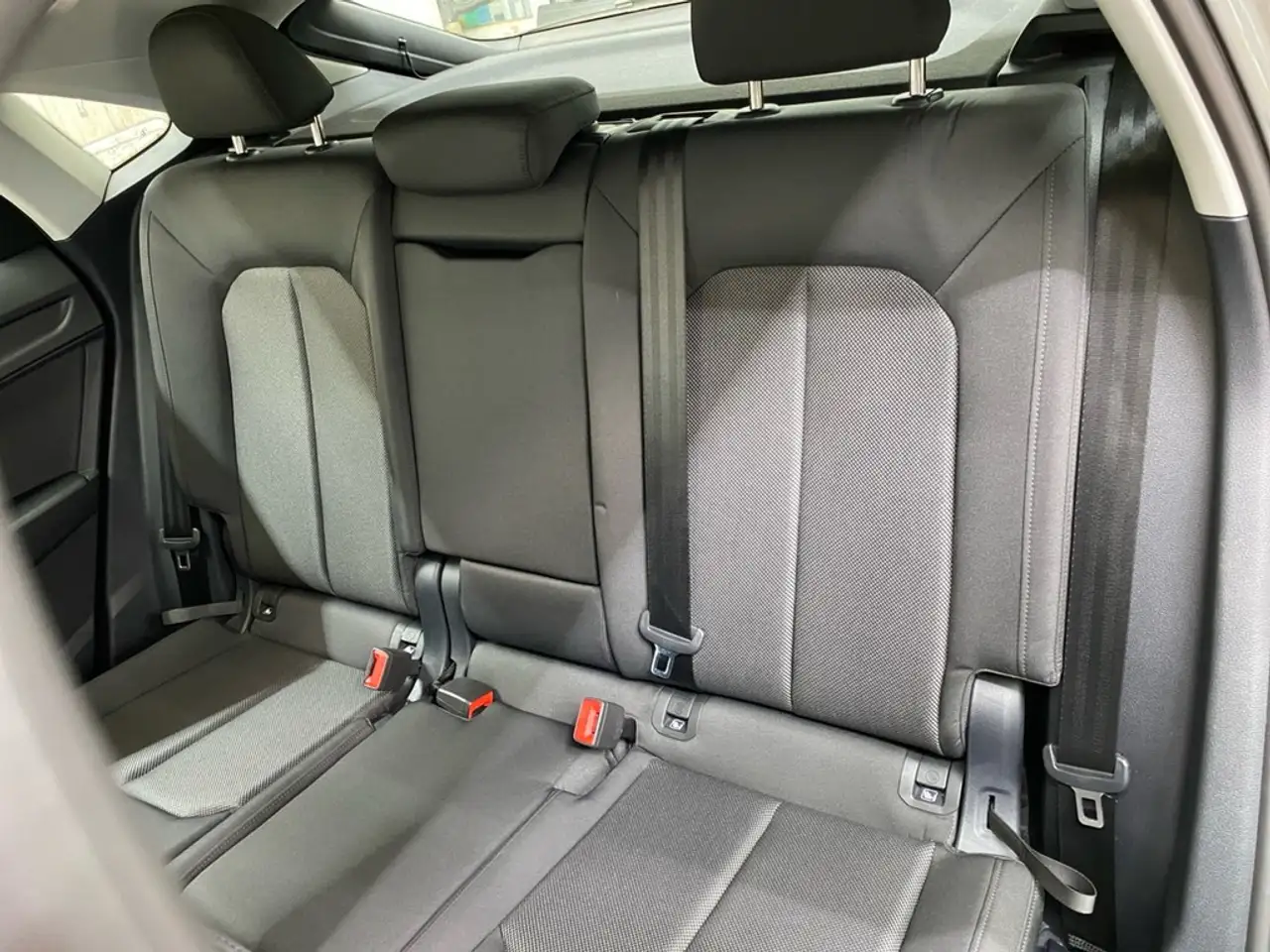 Audi Q3 Sportback 35 TDI quattro S line AHK+ACC+RFK+ 6