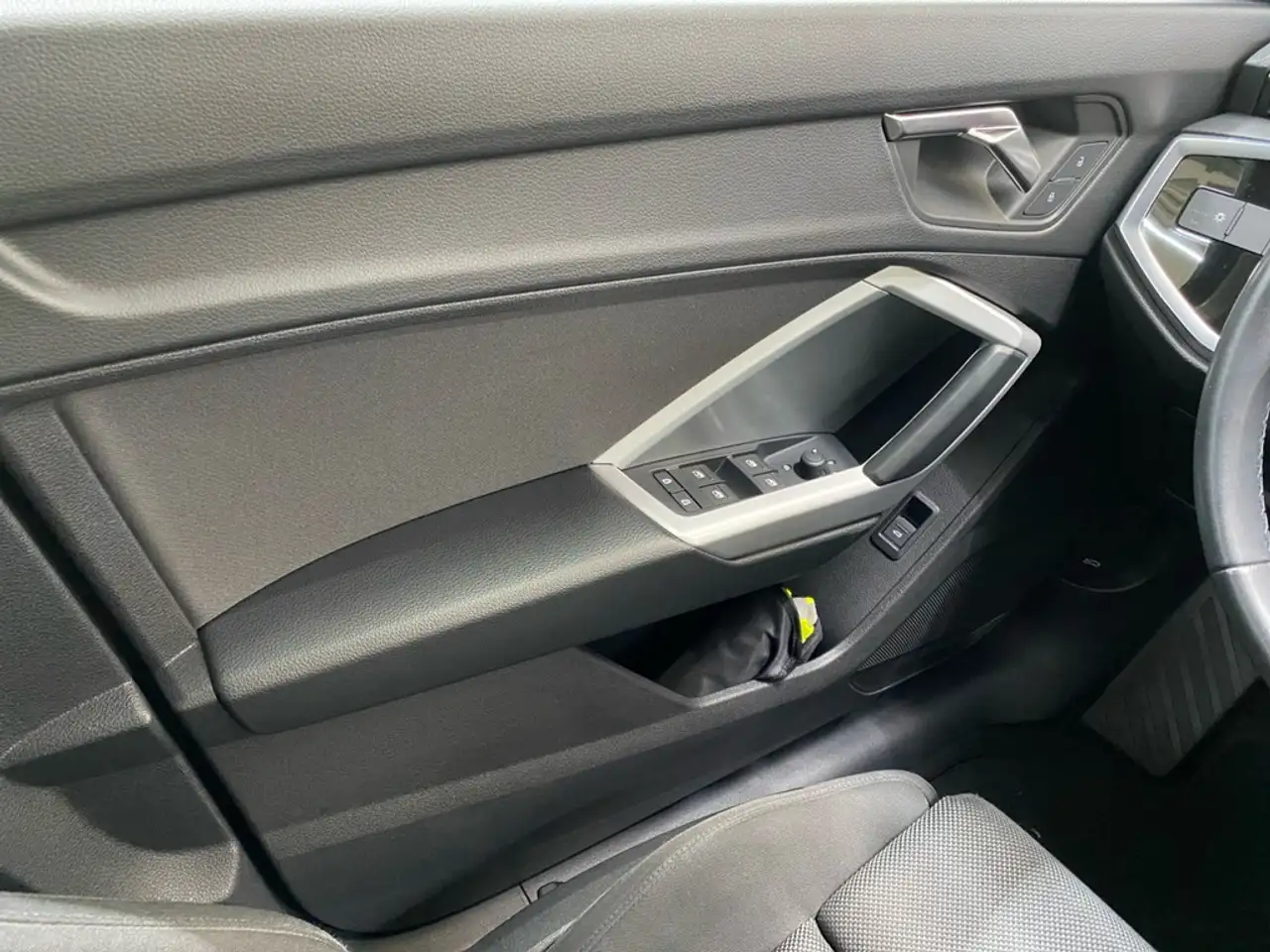 Audi Q3 Sportback 35 TDI quattro S line AHK+ACC+RFK+ 12