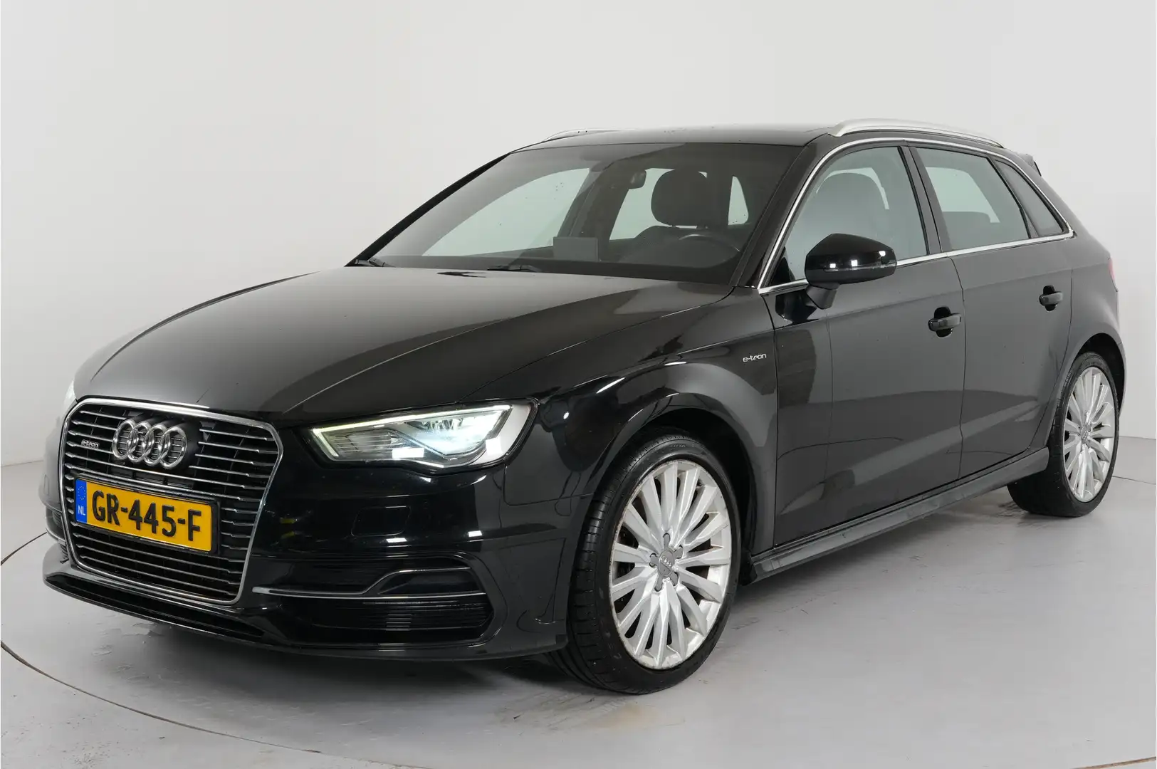 Audi A3 Sportback 1.4 e-tron PHEV Ambition Pro Line plus | Schwarz - 2