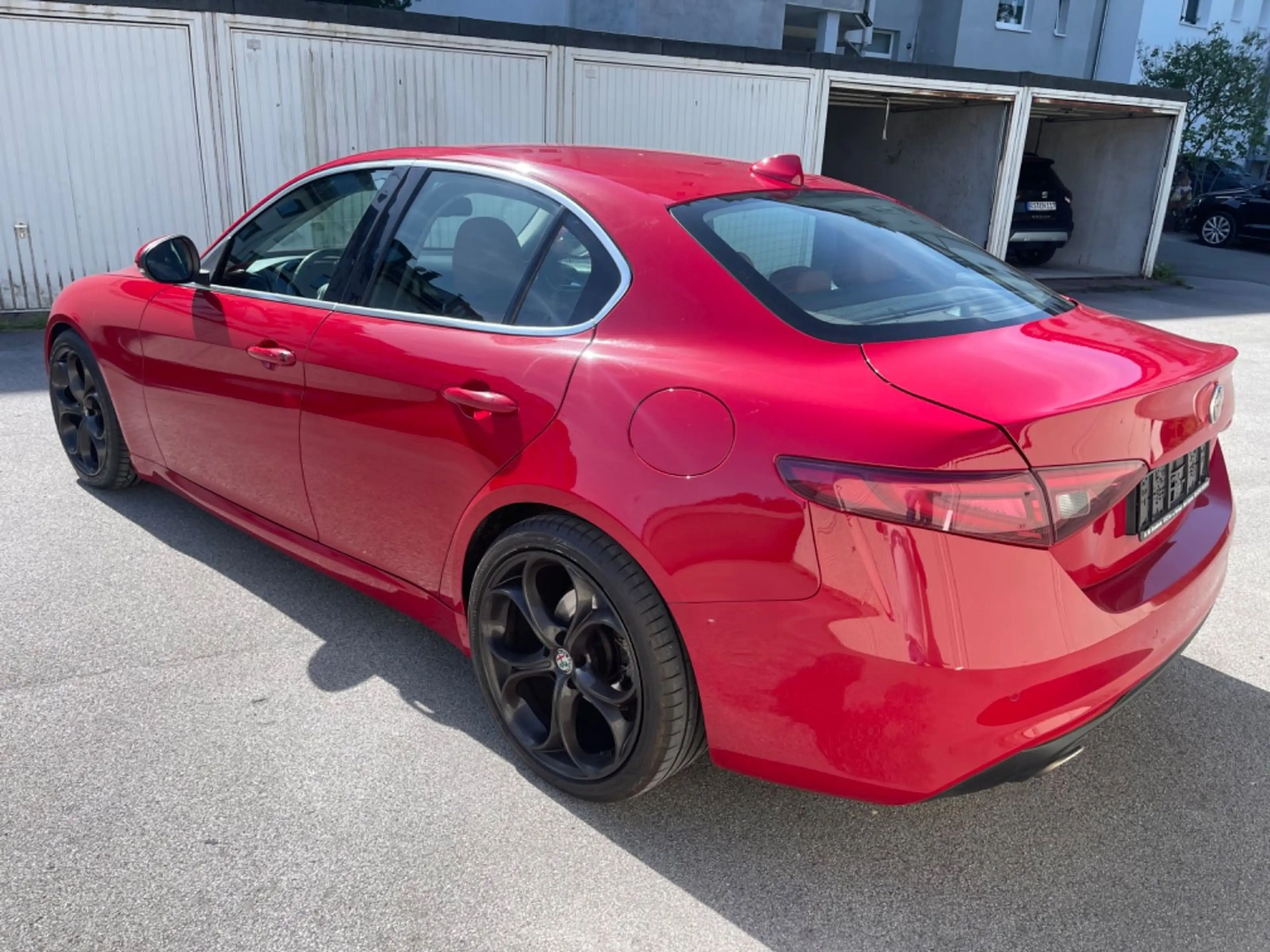 Alfa Romeo Giulia Super Q4 Klima 19zoll F1 Schaltung AT8 — photo 12