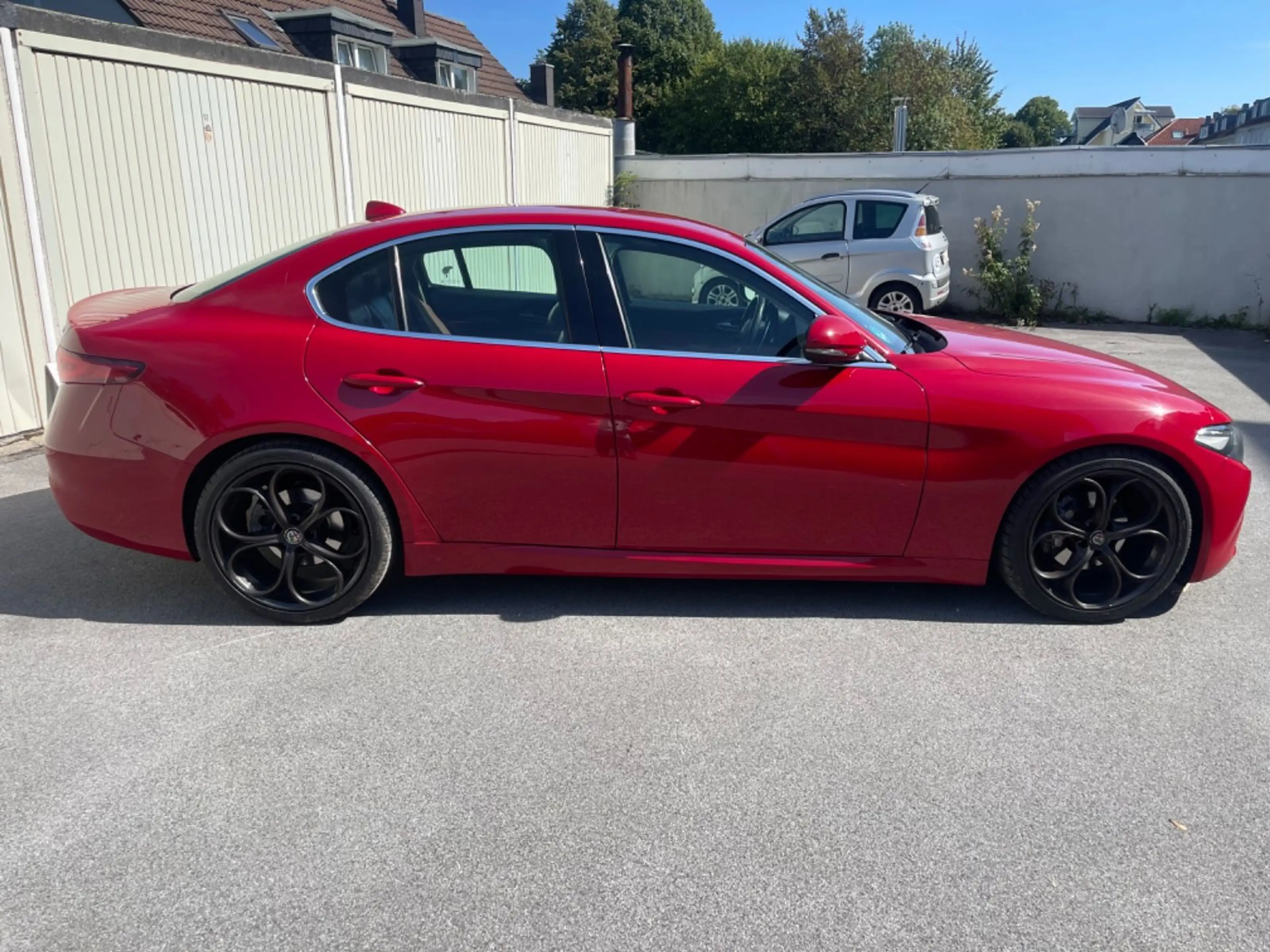 Alfa Romeo Giulia Super Q4 Klima 19zoll F1 Schaltung AT8 — photo 8