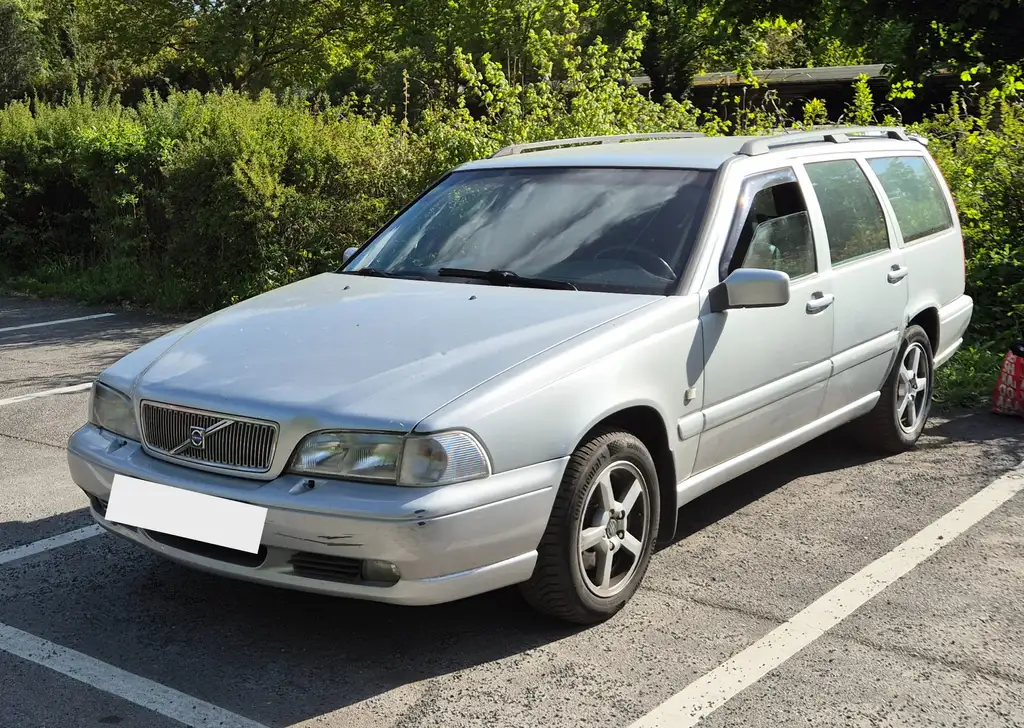 Volvo V70 1999 из Европы — купить под ключ
