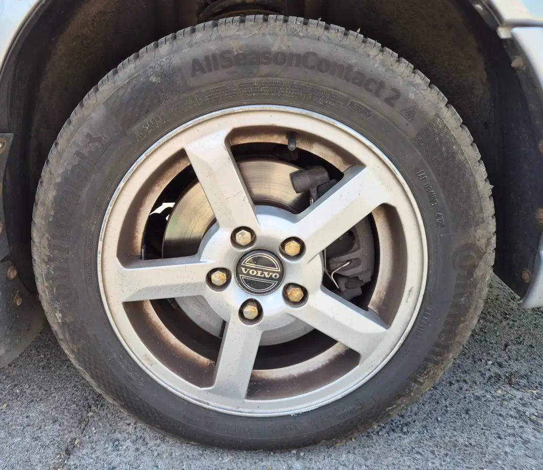 Volvo V70 2.5, foto 12