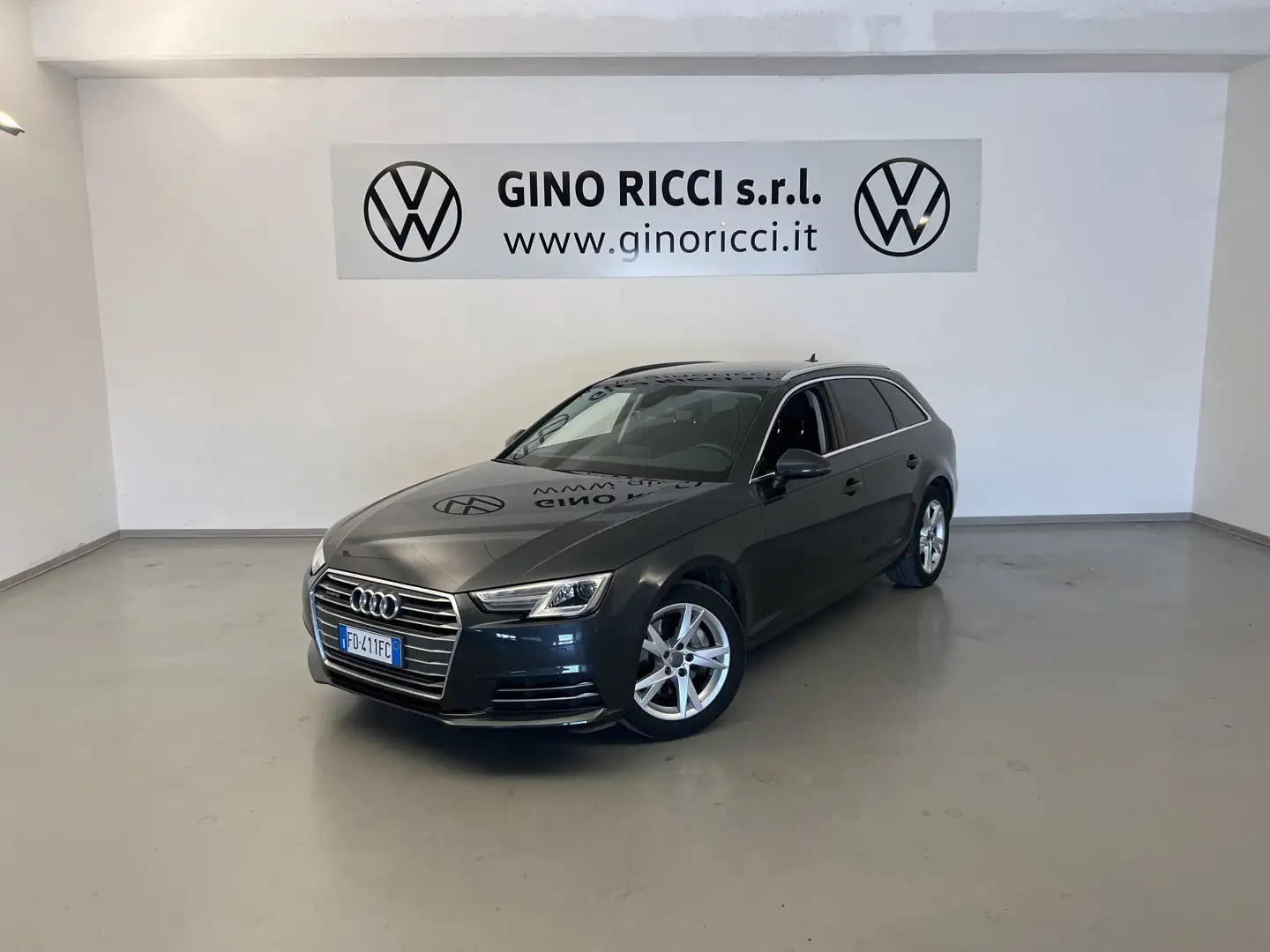 Audi A4 Avant 2.0 TDI 190 CV quattro S tronic Business Sp Grigio - 1
