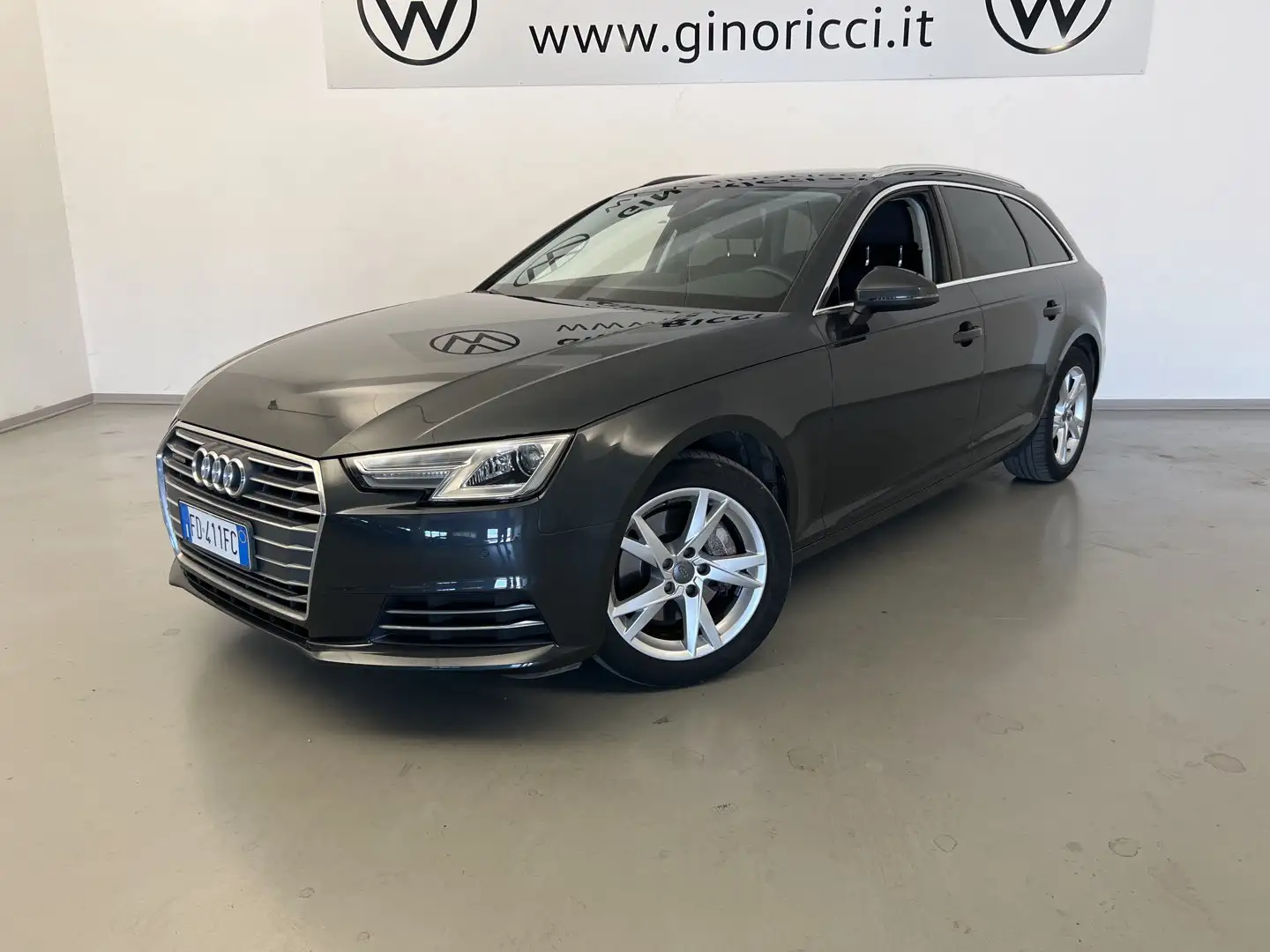 Audi A4 Avant 2.0 TDI 190 CV quattro S tronic Business Sp Grigio - 2