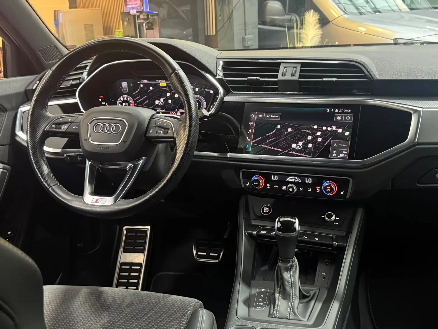 Audi Q3 Sportback 45 TFSI quattro S-Line|Pano|Memory|Keyle Zwart - 2