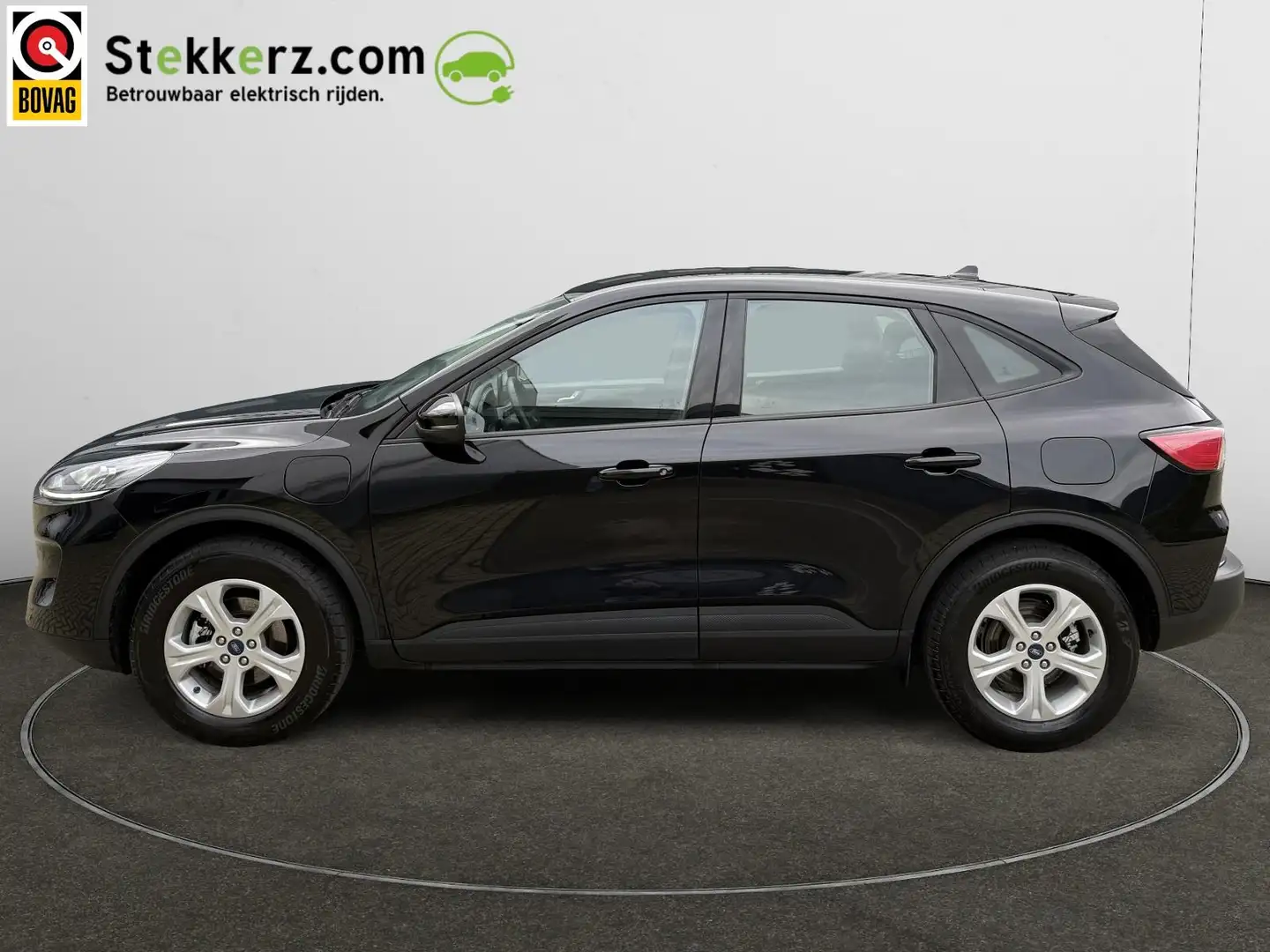 Ford Kuga Cool&Connect uitvoering met wegklapbare trekhaak Noir - 2