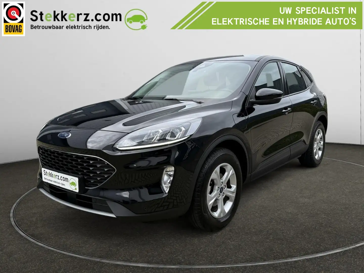 Ford Kuga Cool&Connect uitvoering met wegklapbare trekhaak Noir - 1