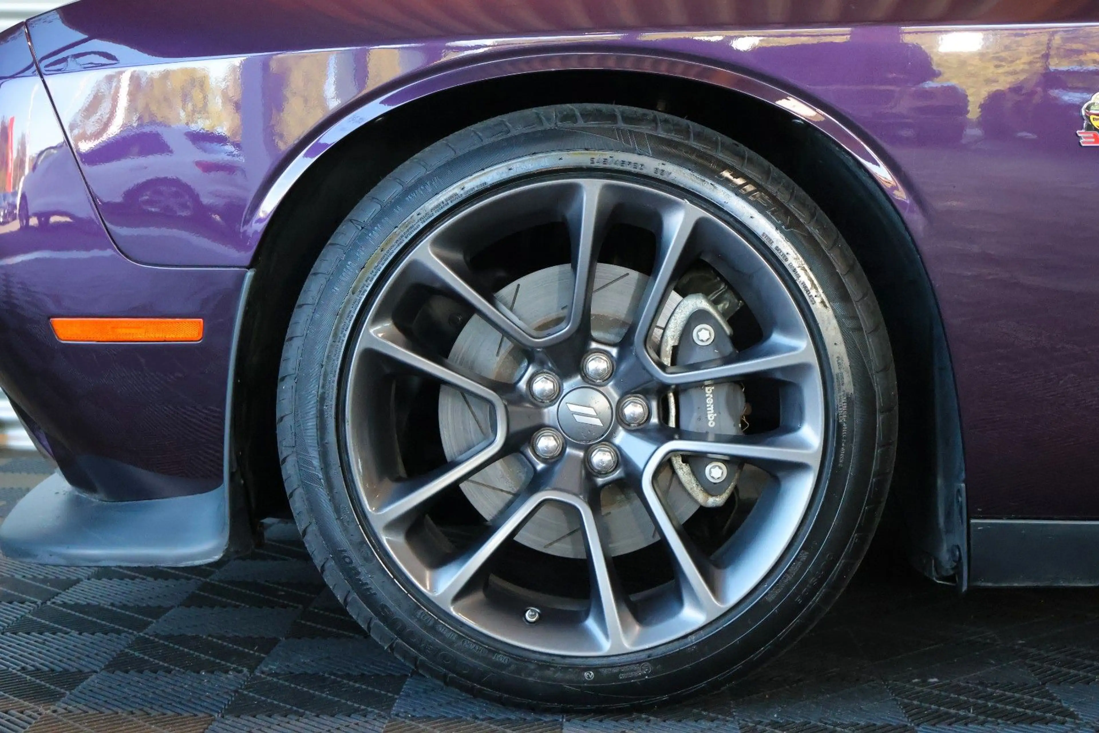 Dodge Challenger SRT Scat Pack 6.4L/ALPINE/CARPLAY/RFK — photo 3