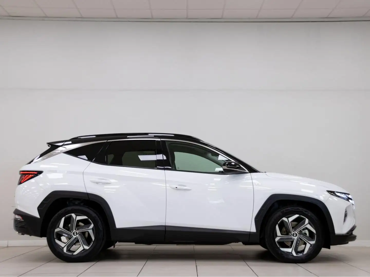 Hyundai TUCSON 1.6 TGDI 169kW HEV Tecno Auto 2C Blanco - 2
