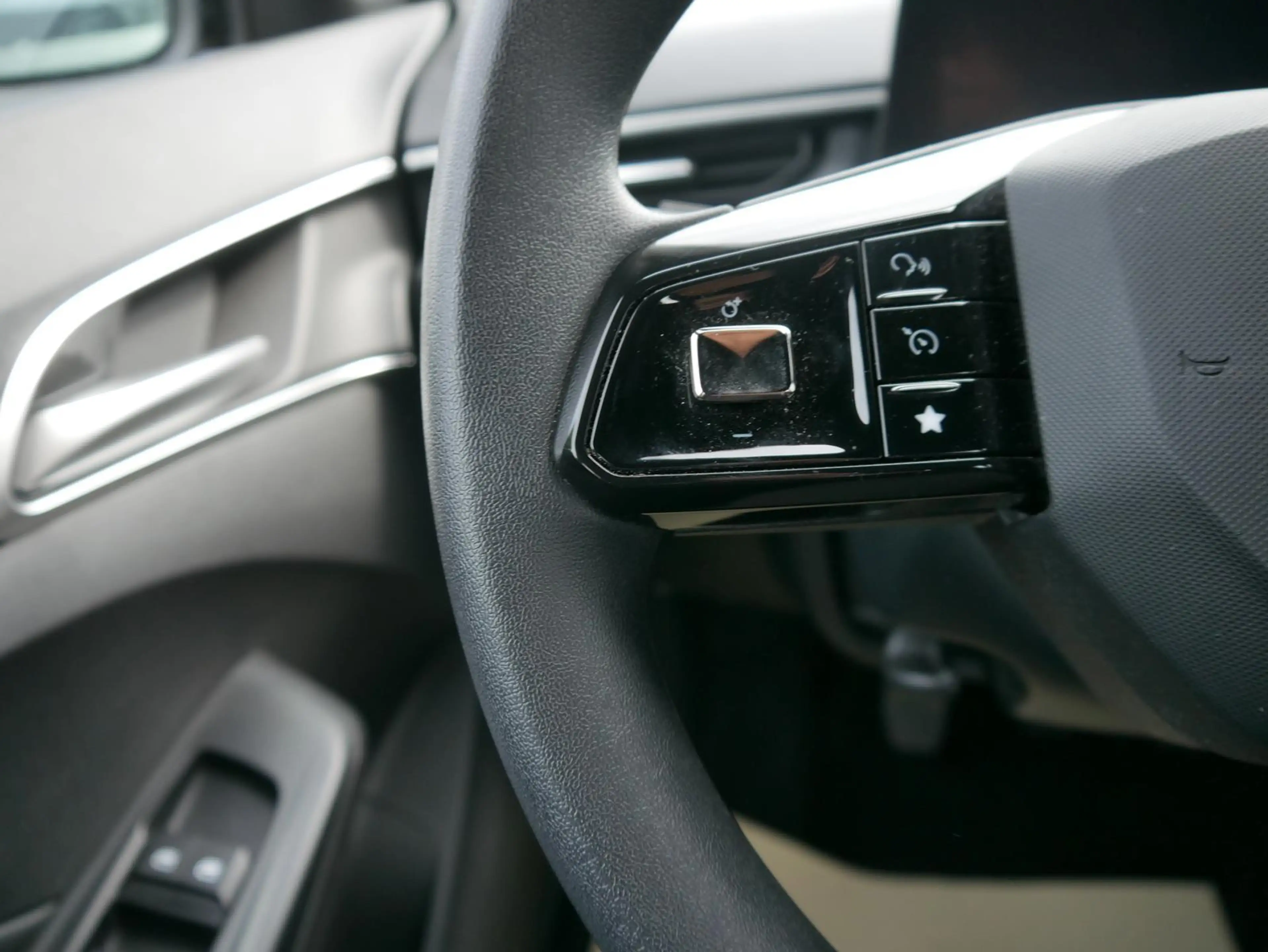 MG MG3 Comfort 1.5 VTi-tech*NAVI*RÜCKFAHRKAMERA*LED*PD... — photo 12