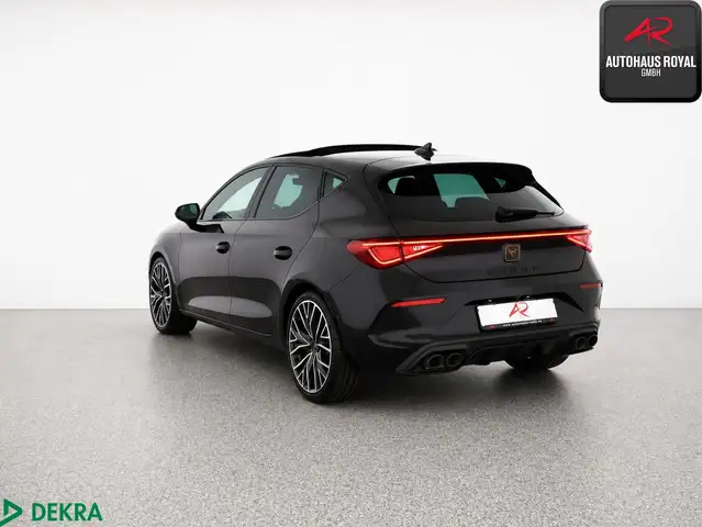 Cupra Leon view 3