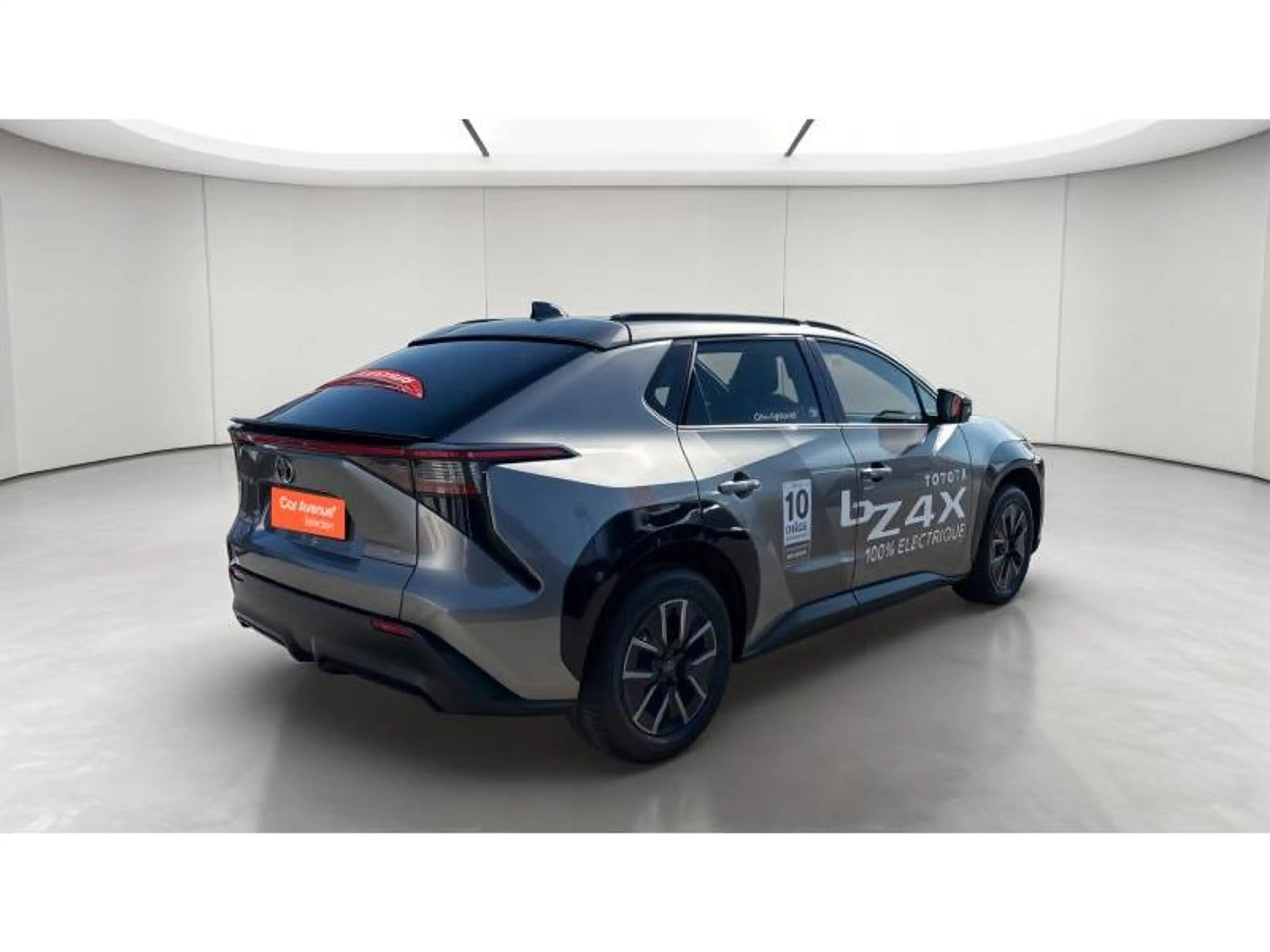 Toyota bZ4X Business — photo 7
