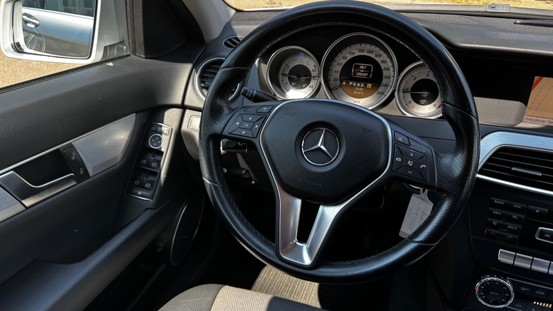 Mercedes-Benz C 220 lim. BlueEfficiency *8xBereift/NAVI.* — photo 10