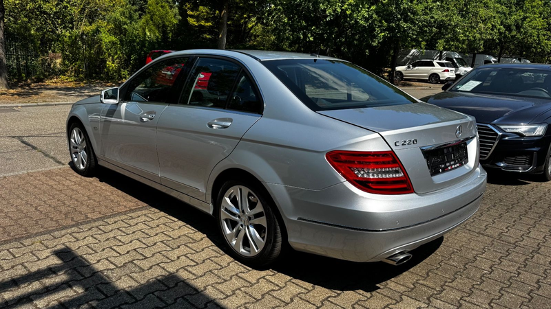 Mercedes-Benz C 220 lim. BlueEfficiency *8xBereift/NAVI.* — photo 4