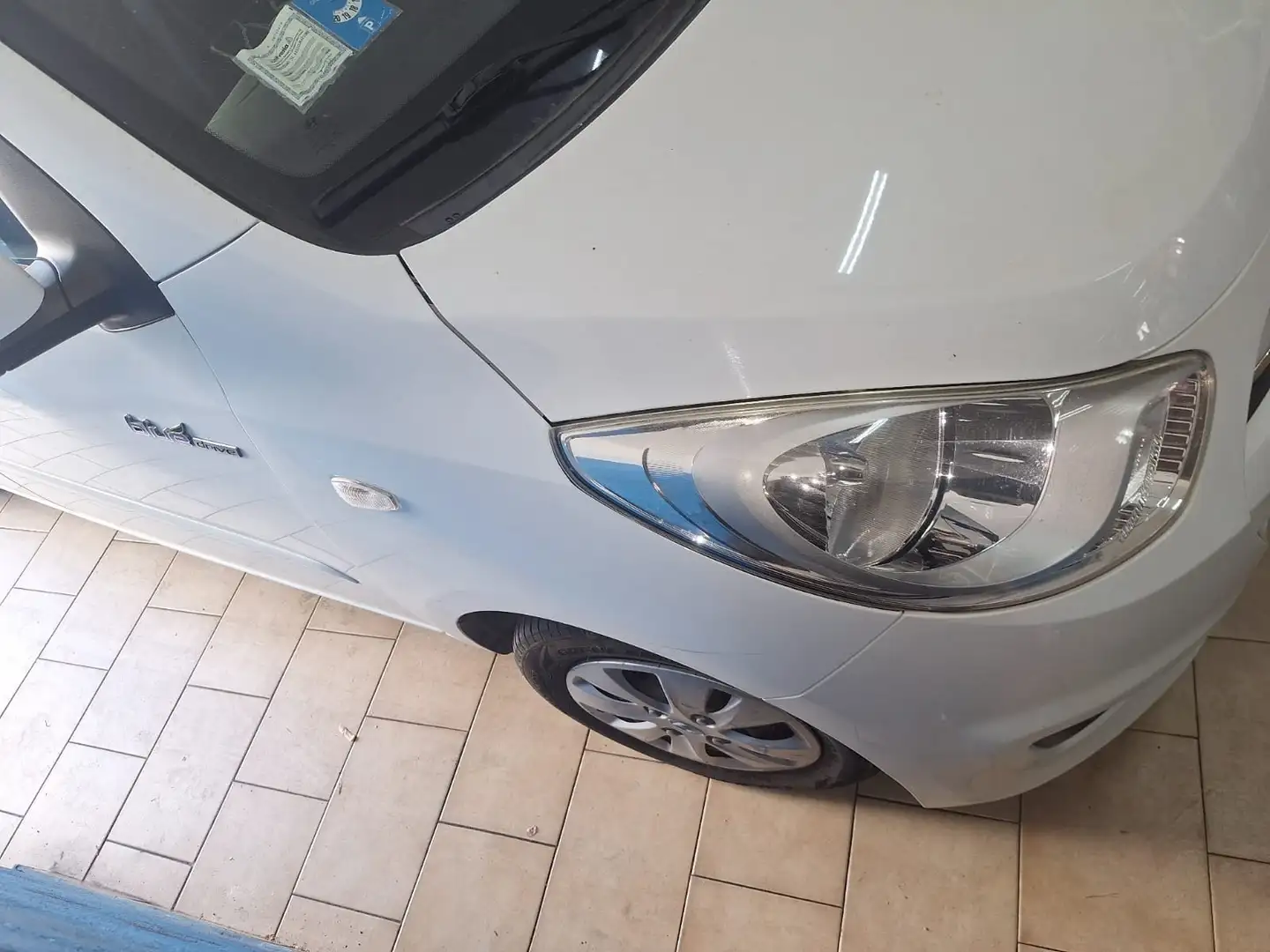 Hyundai i10 1.1 Classic Plus c/radio - 1