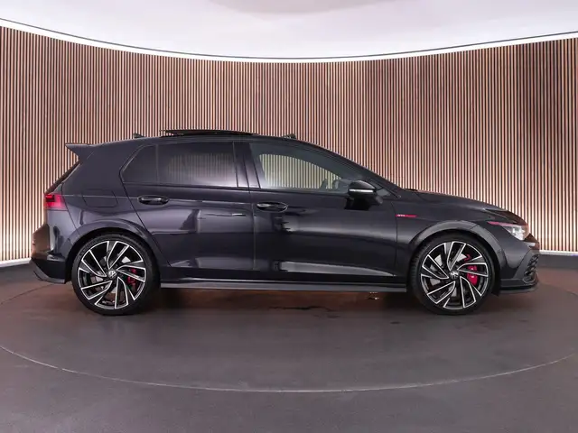 Volkswagen Golf view 12