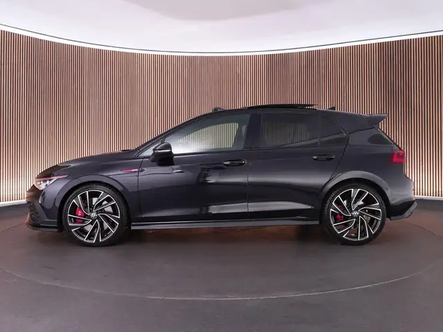 Volkswagen Golf view 11