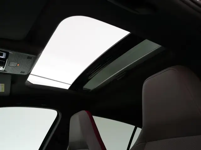 Volkswagen Golf view 14