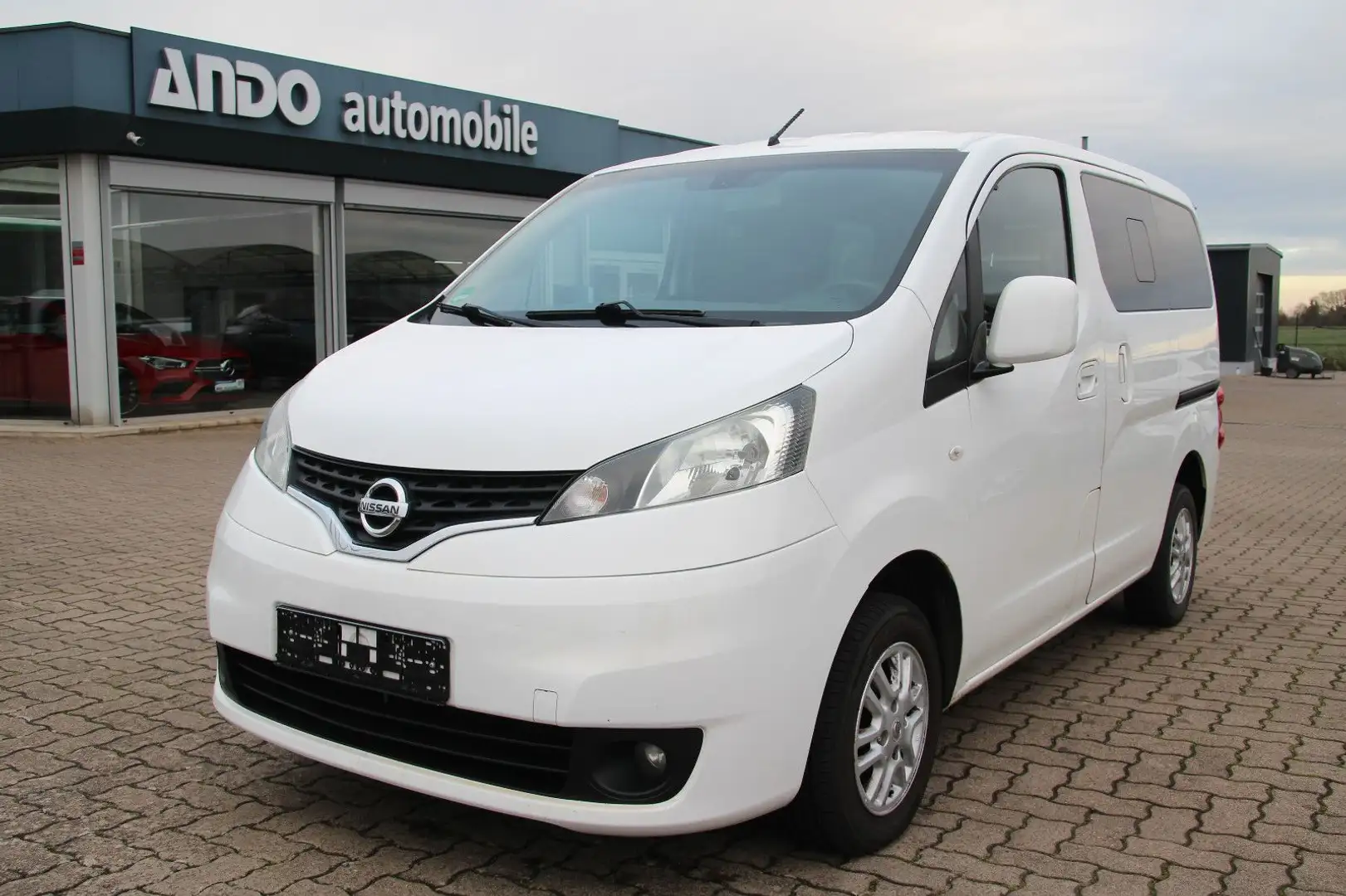 Nissan NV200 1.5 Evalia Tekna 5Sitzer/Klima/Kamera/Navi Weiß - 1